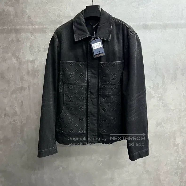 Louis Vuitton Louis Vuitton Black Solid Logo Lapel Casual Long-Sleeve De Size US L / EU 52-54 / 3 - 1 Thumbnail