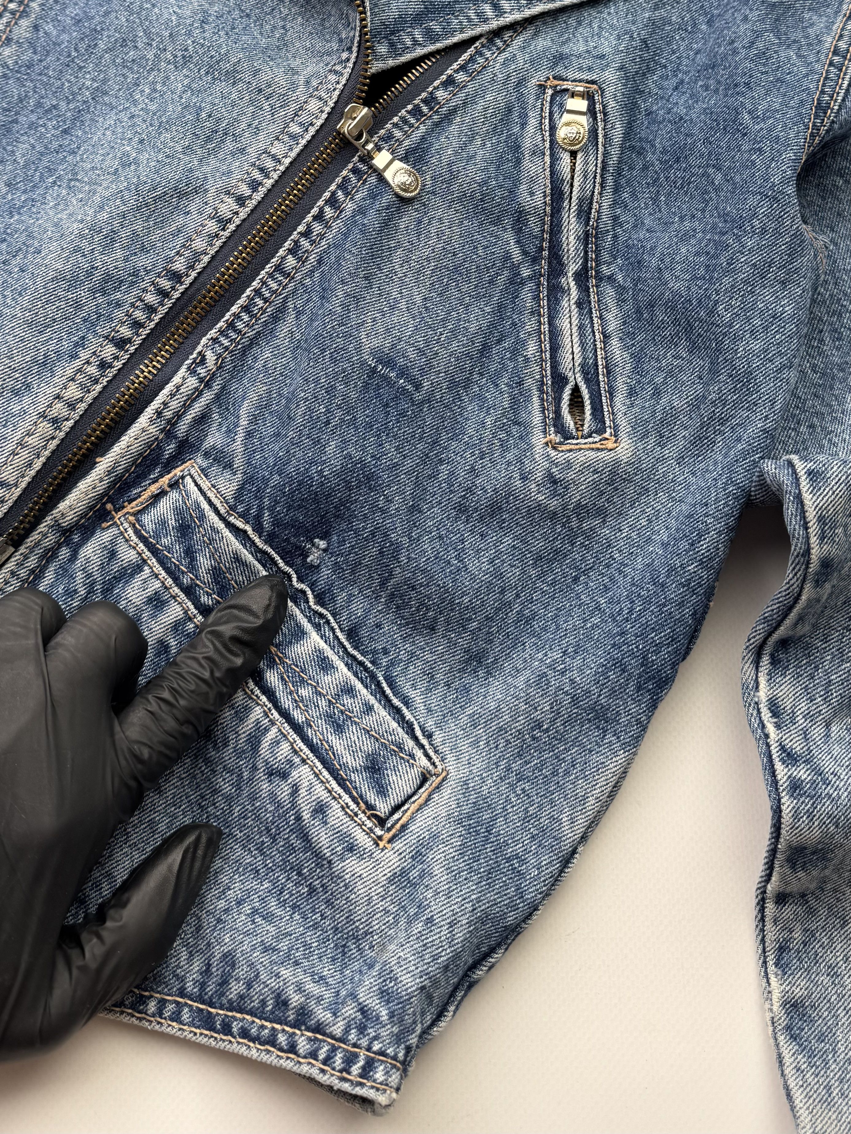 Versace Jeans Couture Versace Jeans Couture 80's Denim Jacket (145) Size M / US 6-8 / IT 42-44 - 4 Thumbnail