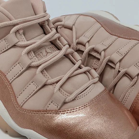 Jordan Brand Jordan Women's 11 Retro Low 'Rose Gold' - US9 Size US 9 / IT 39 - 6 Thumbnail