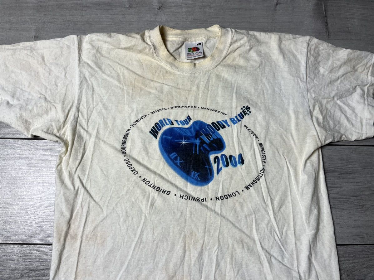 Band Tees Vintage the moody blues Tshirt 2004 tour tee Size US M / EU 48-50 / 2 - 3 Thumbnail
