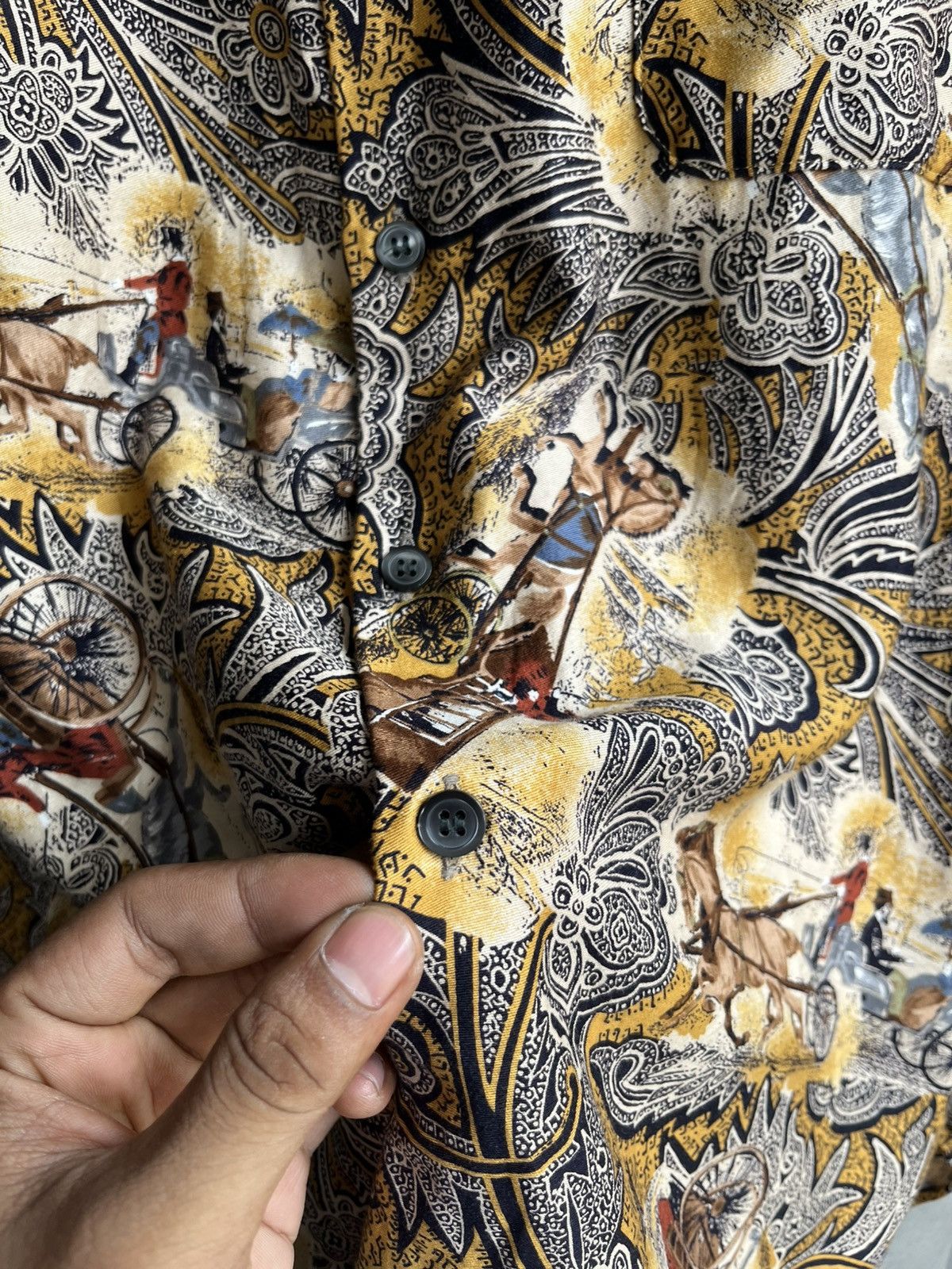 Tornado Mart retro style donma uomo shirt /versace/dior/cdg/prada/ Size US M / EU 48-50 / 2 - 19 Thumbnail
