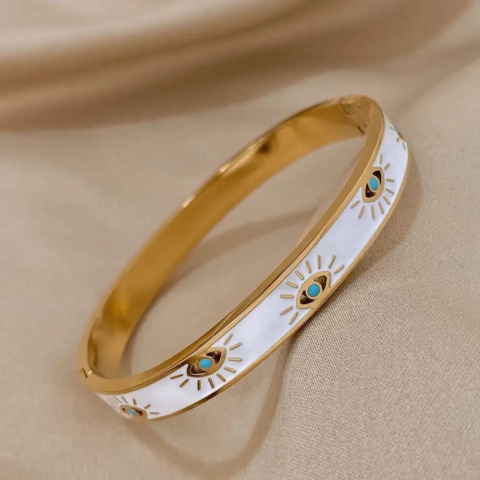 Vintage Devil Eye Bracelet Bangle Size ONE SIZE - 2 Thumbnail