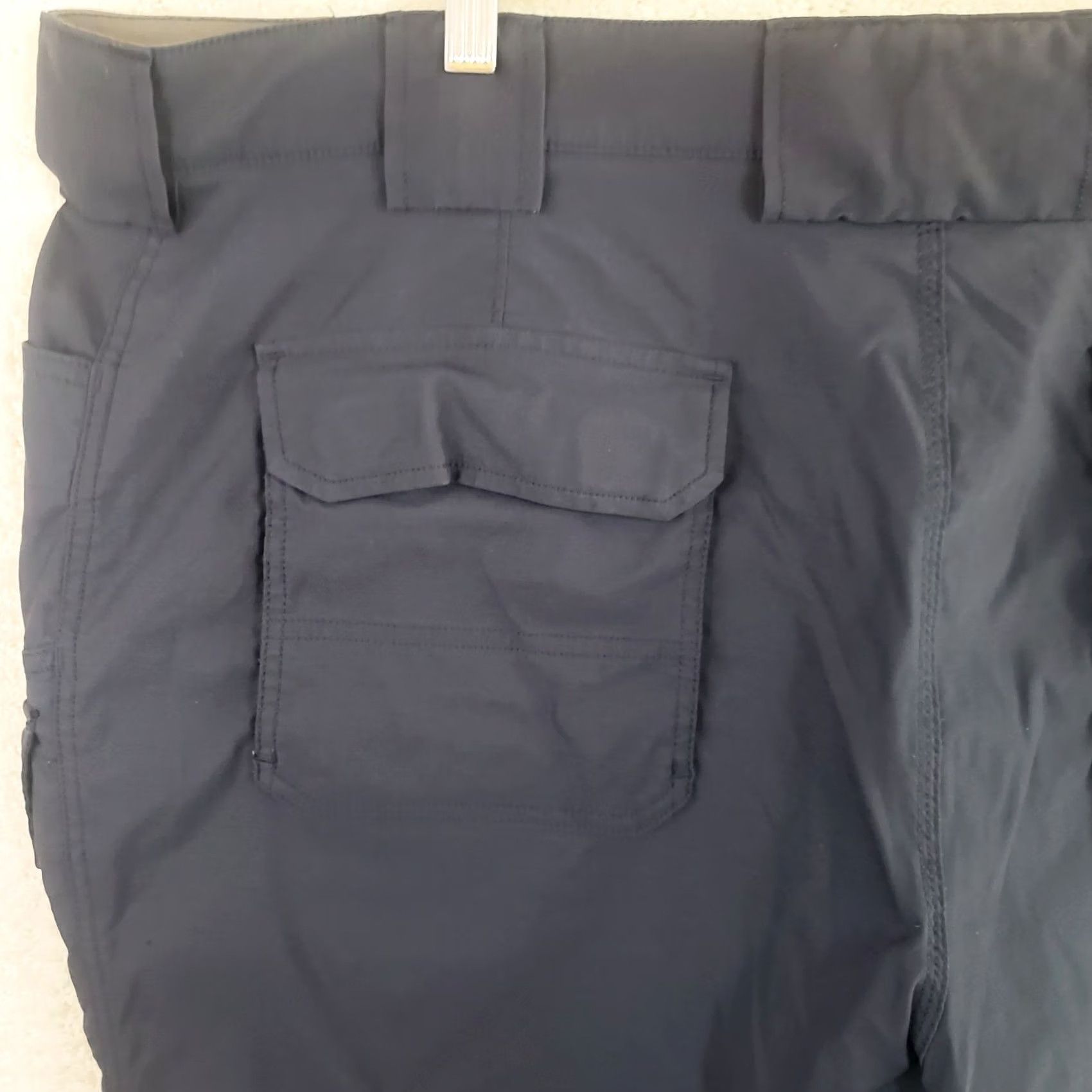 Duluth Trading Company Duluth Trading Co Flex Dry on the Fly Cargo Shorts Men's 46 Navy Nylon Stretch Size US 30 / EU 46 - 7 Thumbnail