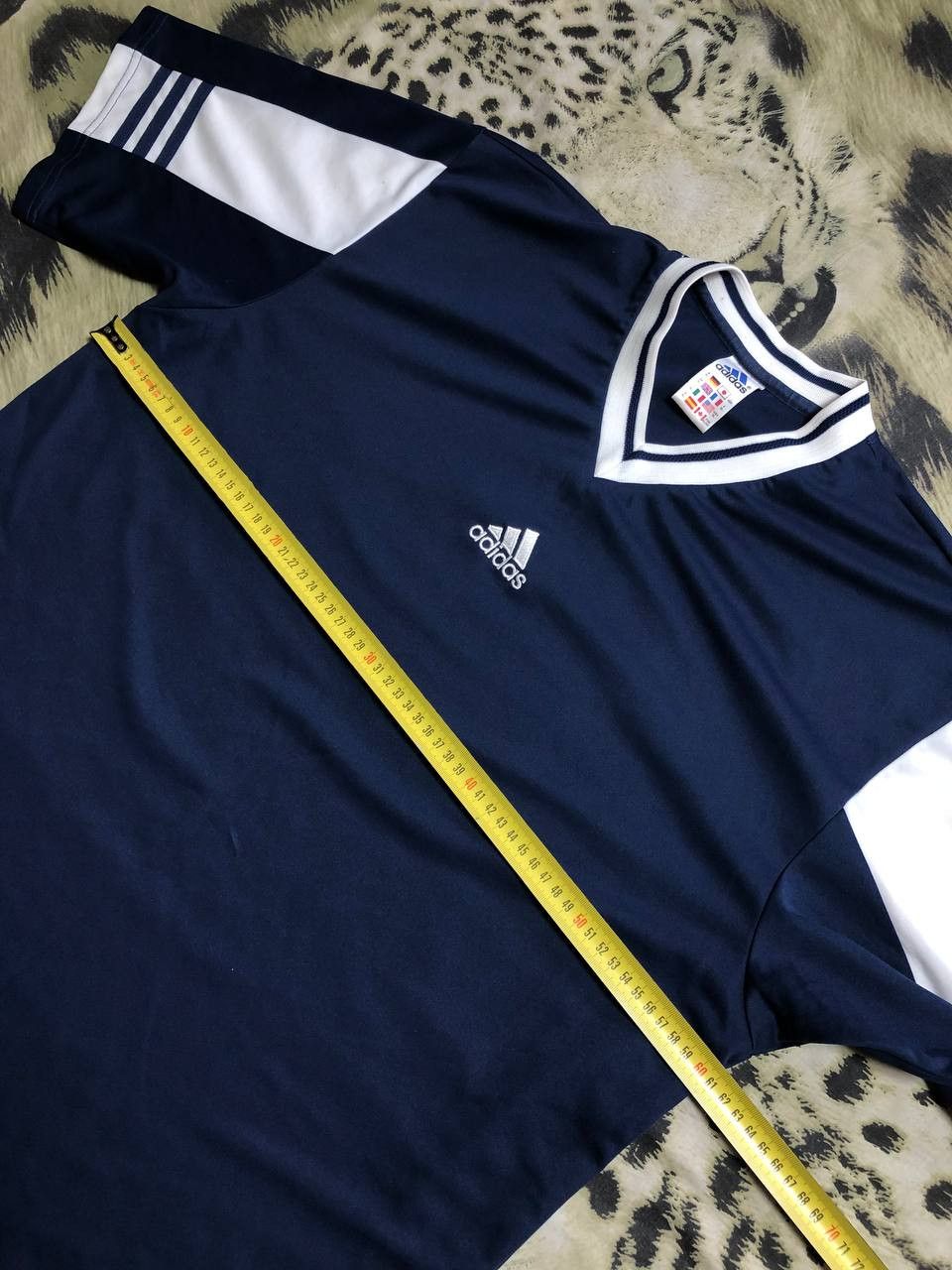 Adidas Vintage Adidas Embroidered Logo Short Sleeve T-Shirt Size XL Size US XL / EU 56 / 4 - 9 Thumbnail