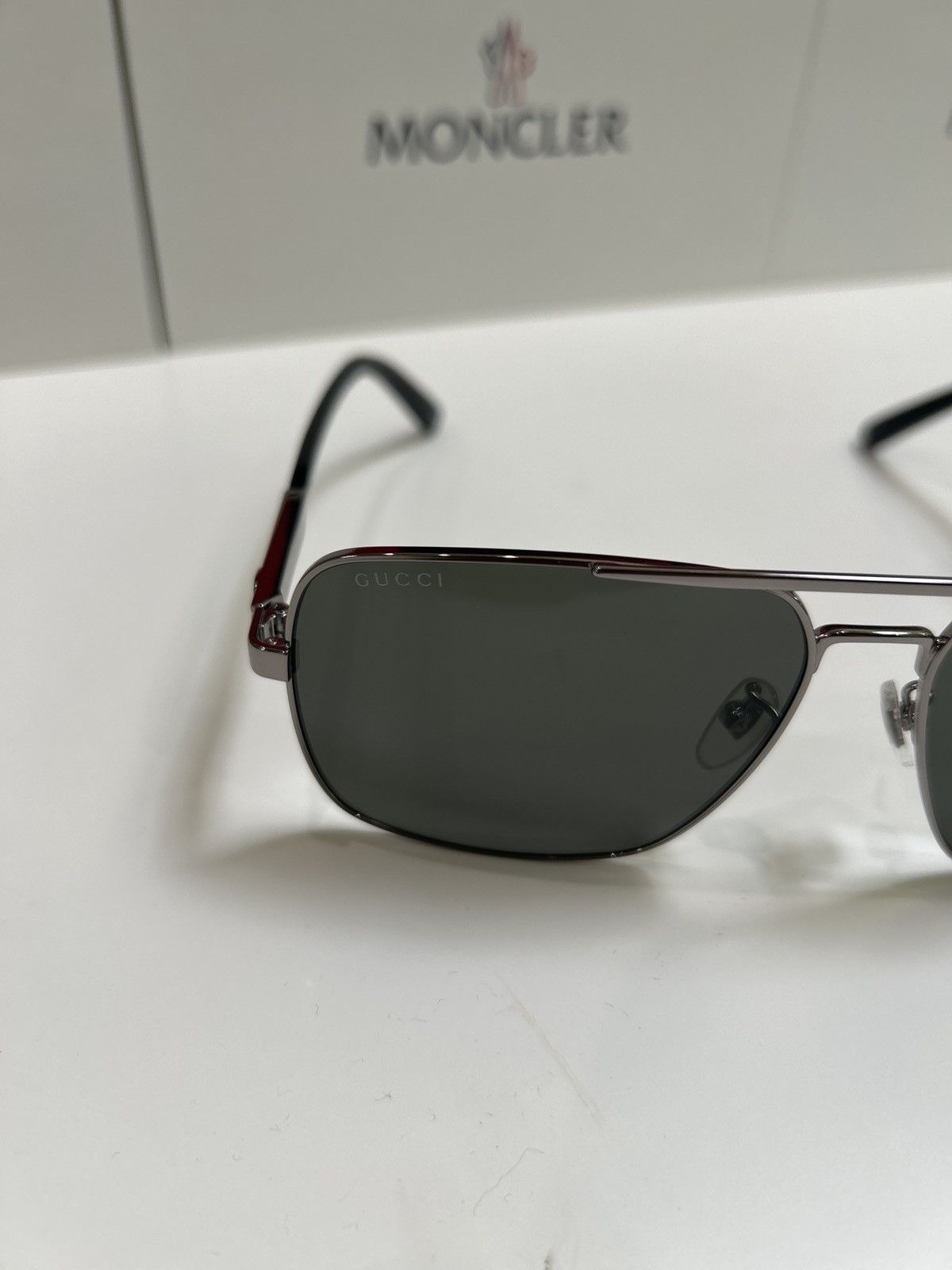Gucci GUCCI Navigator Sunglasses Size ONE SIZE - 3 Thumbnail