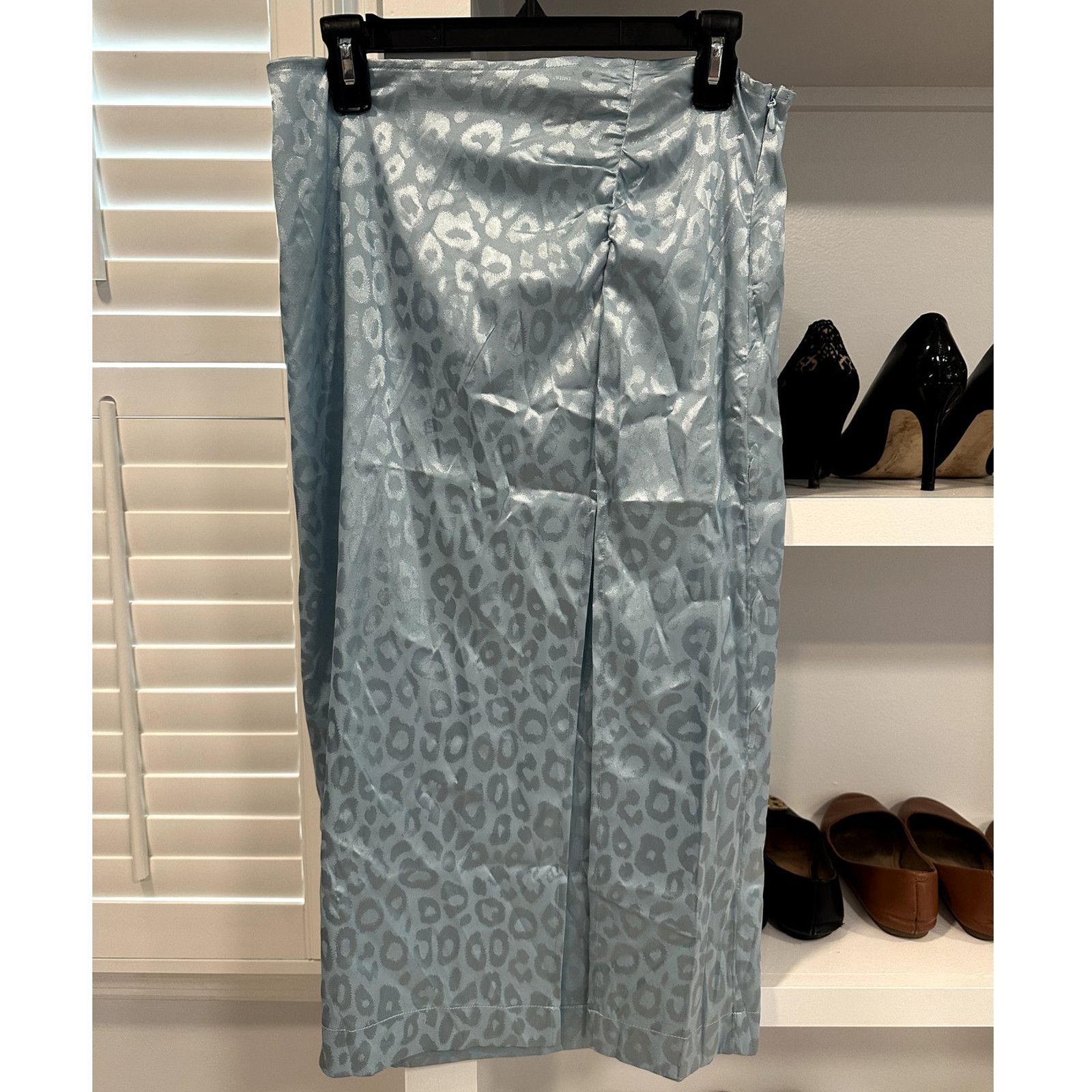 Other Something New Women's Mia Leopard Print Satin Blue Skirt M Size 31" - 2 Thumbnail