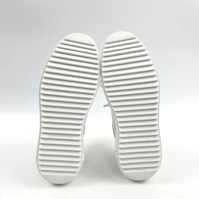 Louis Vuitton Louis Vuitton Silver presbyopic casual shoes Size US 7.5 / IT 37.5 - 6 Thumbnail