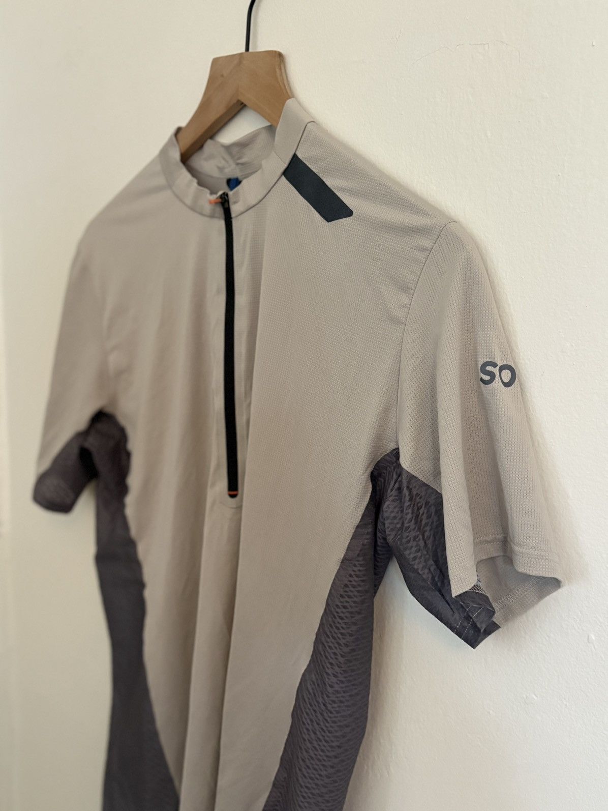 SOAR Running Soar Running Half-Zip T-Shirt (Grey/Cream) Size US S / EU 44-46 / 1 - 2 Thumbnail