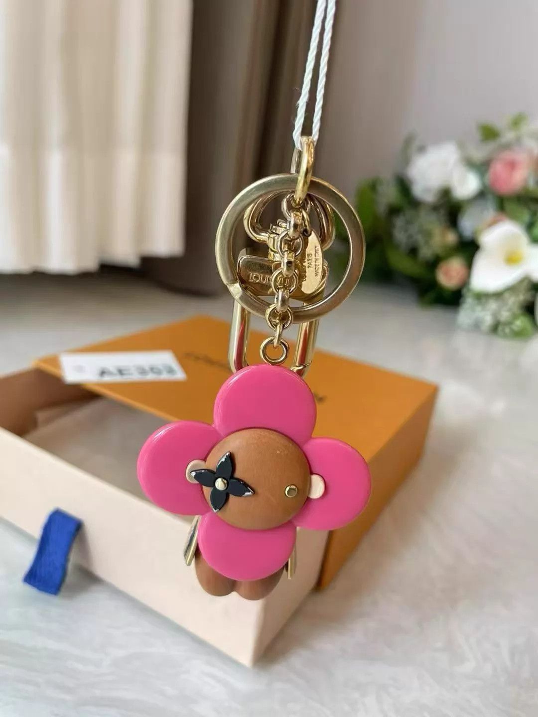 Louis Vuitton LV Vivienne Sunflower Keychain Car Charm Size ONE SIZE - 3 Thumbnail