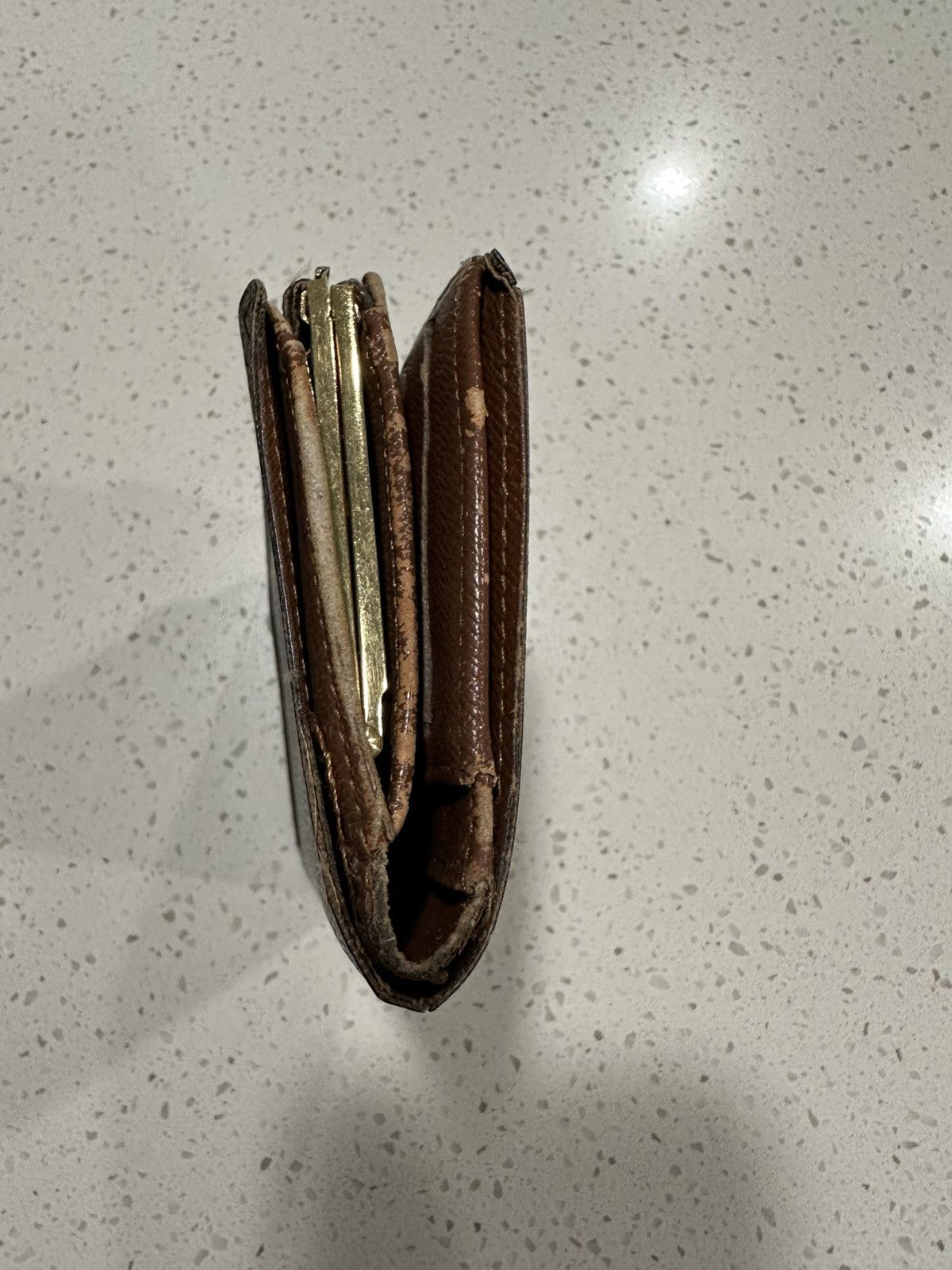 Louis Vuitton Louis Vuitton Monogram Bifold Kisslock Wallet Size ONE SIZE - 2 Thumbnail