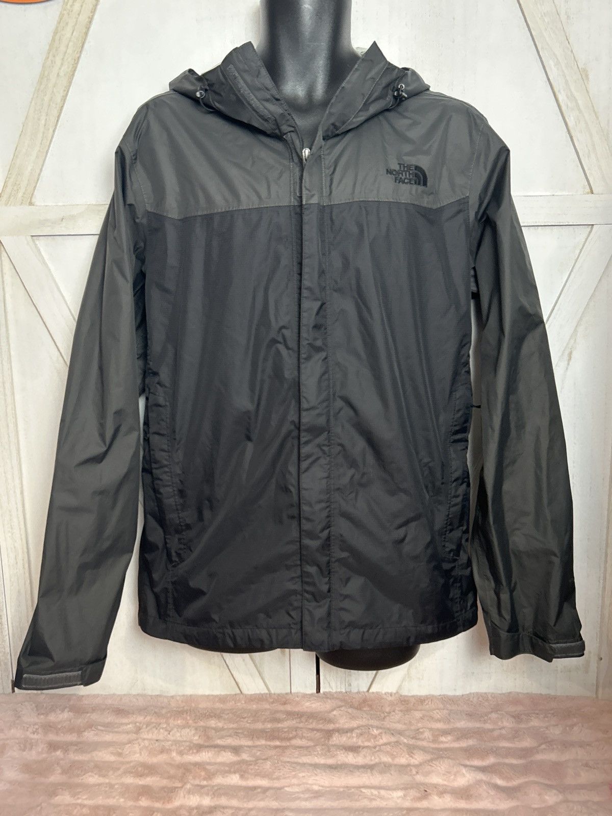 The North Face The North Face Men’s Black Hooded Windbreaker Jacket – Size US L / EU 52-54 / 3 - 1 Thumbnail