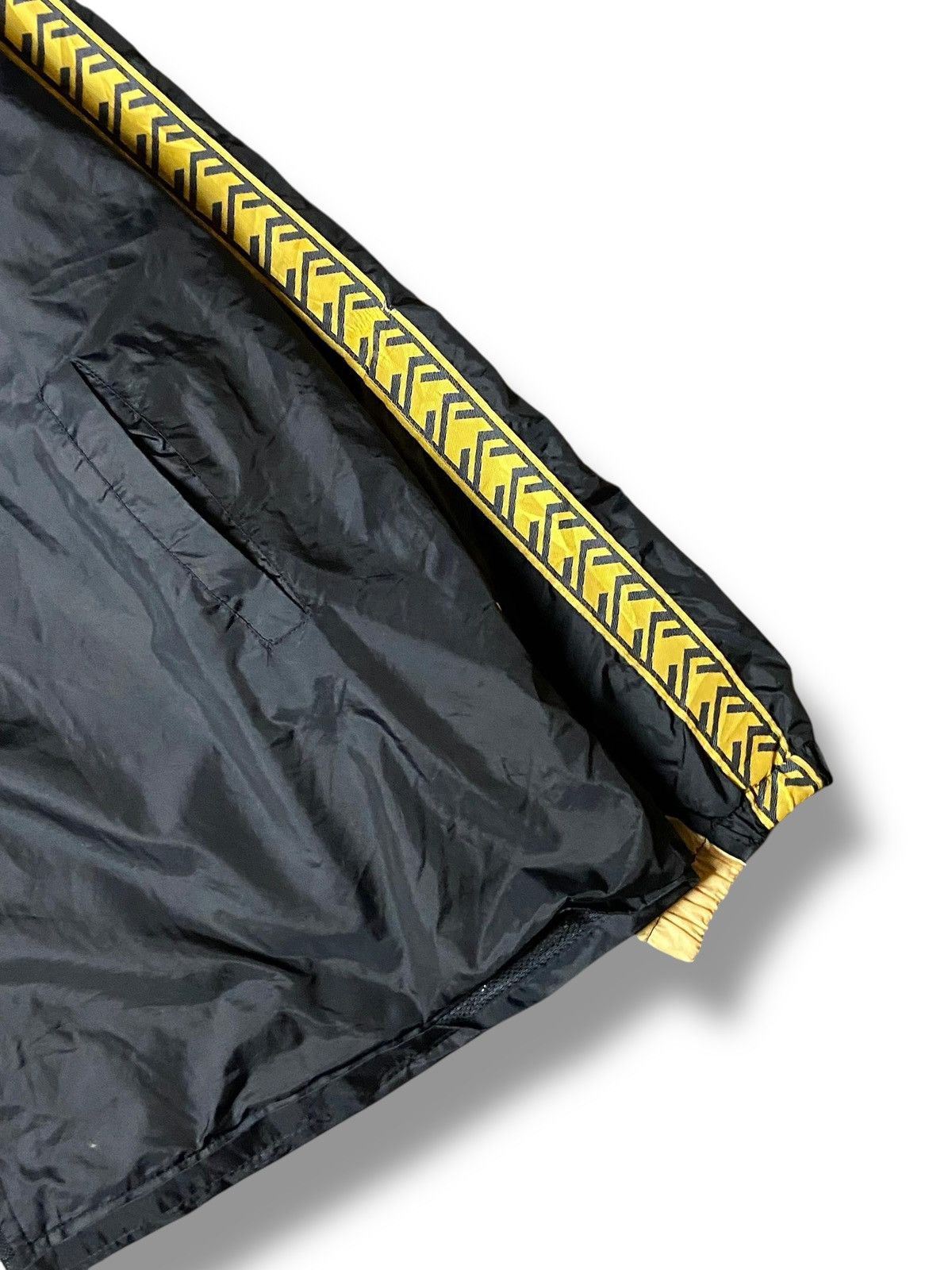 Karl Kani KARL KANI Zip Up Tracksuit Jacket (161) Size US XL / EU 56 / 4 - 5 Thumbnail