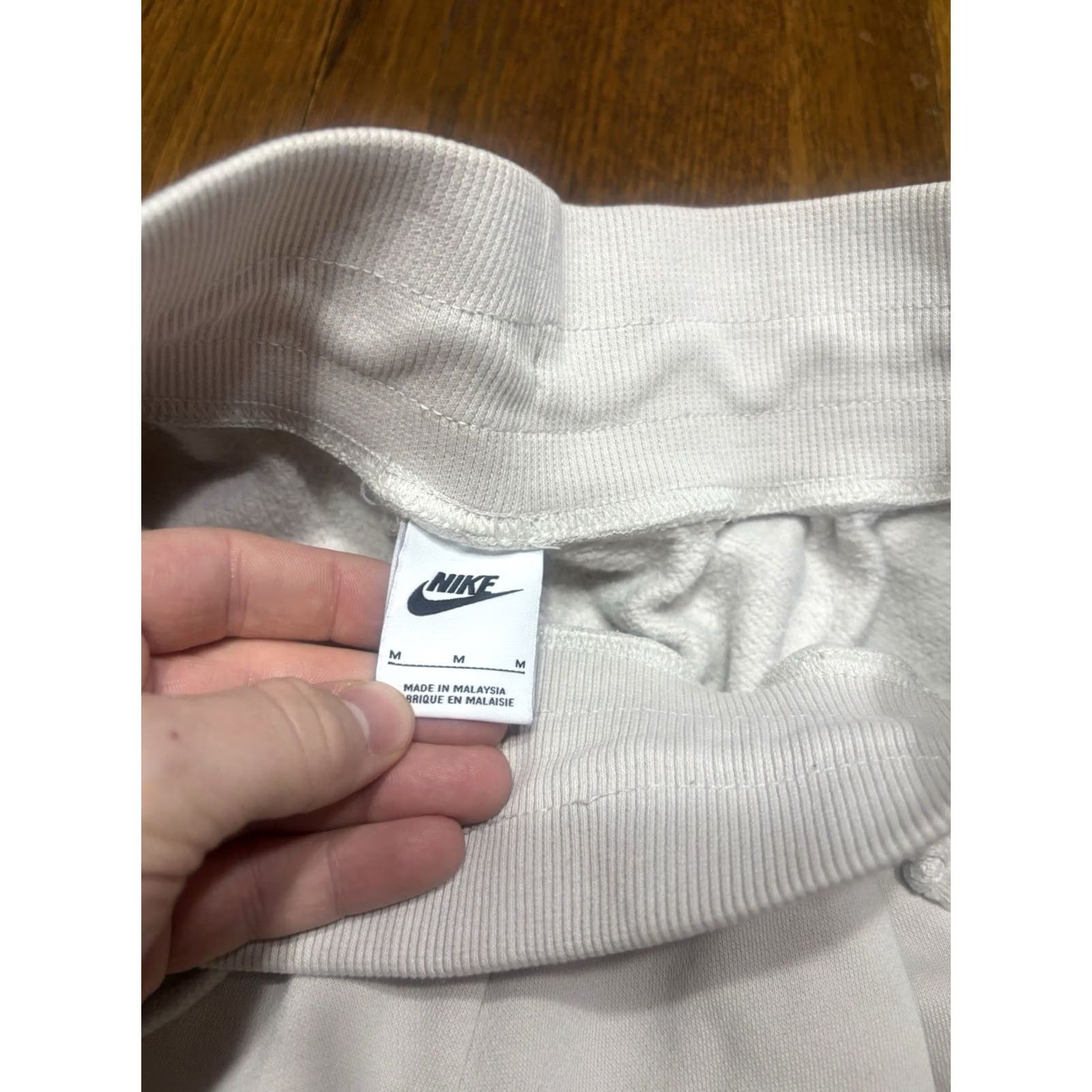 Nike Nike Men's Jogger Sweatpants Cotton Fleece Drawstring Elastic Waist Size M Beige Size US 31 - 2 Thumbnail