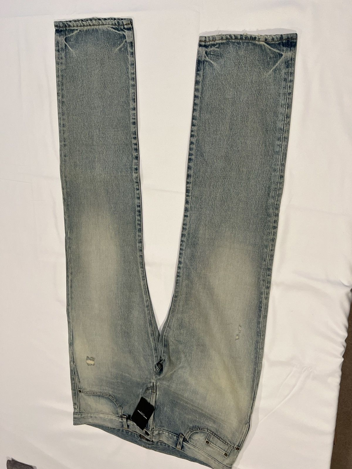 Saint Laurent Paris Saint Laurent men’s ripped blue jeans. 36. $890 Size US 36 / EU 52 - 3 Thumbnail