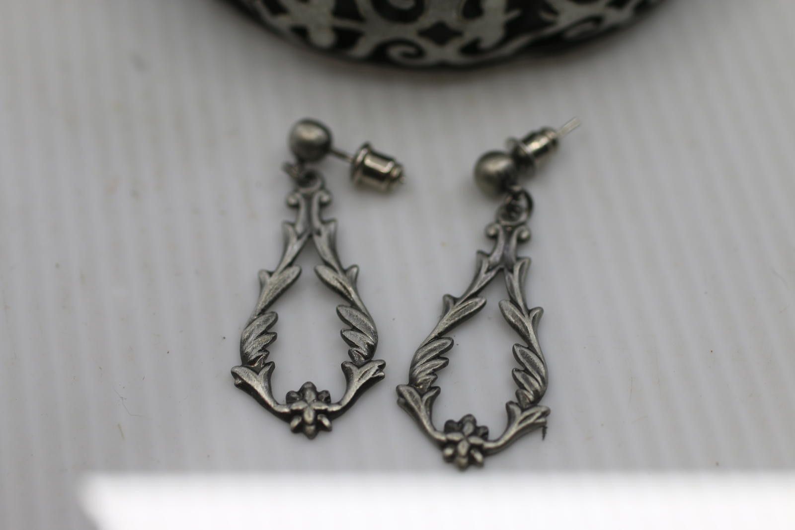 Unknown London Vintage Silver Tone Filigree Cuff Bracelet & Dangle Earrings Size ONE SIZE - 2 Thumbnail