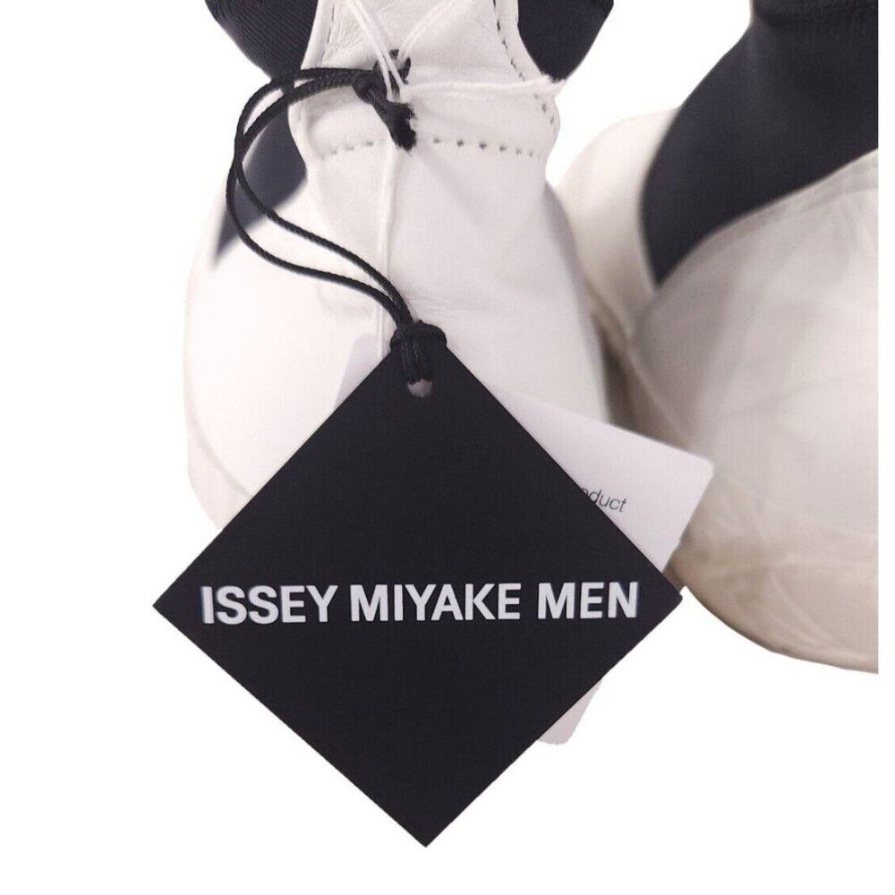 Issey Miyake Issey Miyake Men White Vulcanized Mid-Top Sneakers 42 9 New Size US 9 / EU 42 - 8 Thumbnail