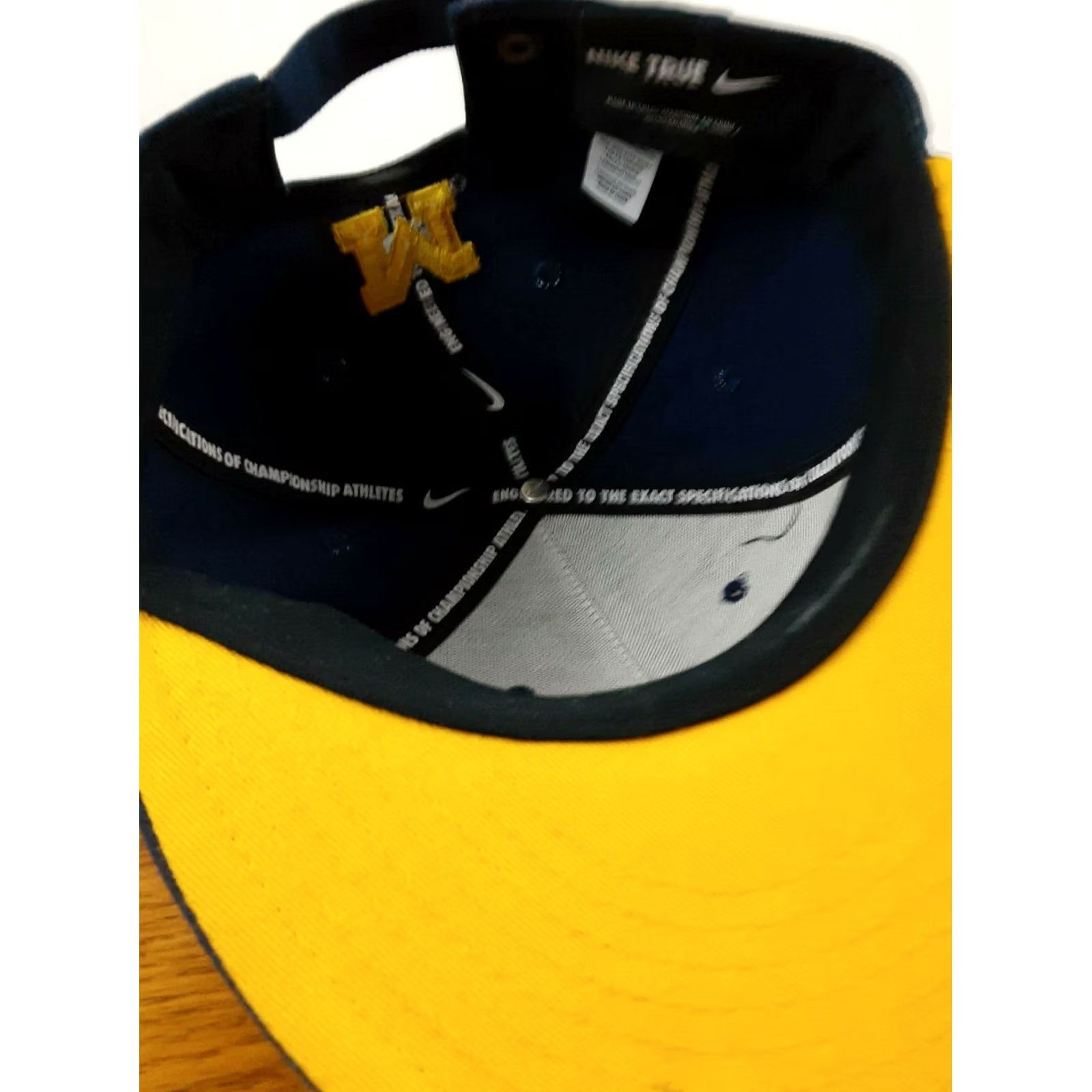 Nike VINTAGE Nike Hat Adjustable Blue Michigan Wolverine Go Blue True Reflective Strap EUC Mens Size ONE SIZE - 3 Thumbnail