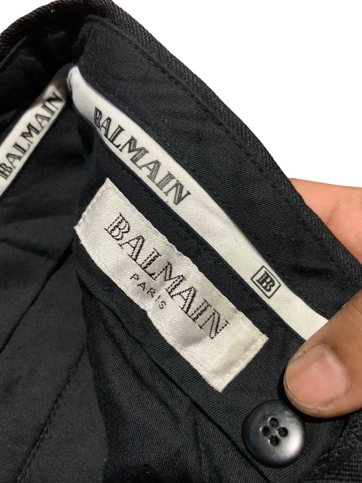 Balmain 2000s BALMAIN PARIS pleated baggy trouser dark grey Size US 30 / EU 46 - 11 Thumbnail