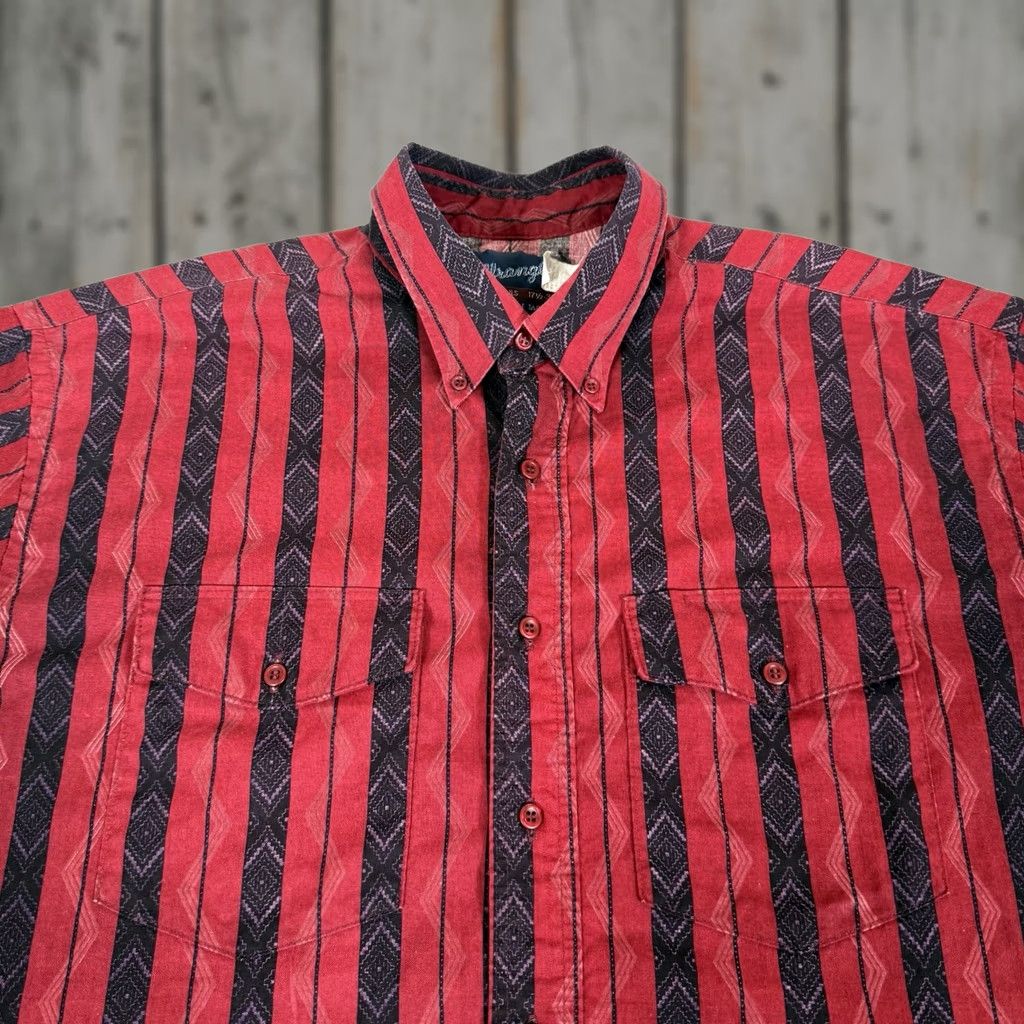 Wrangler VINTAGE Wrangler Shirt Mens XL Red Aztec Pearl Snap Western Brushpopper Work 90s Size US XL / EU 56 / 4 - 1 Thumbnail