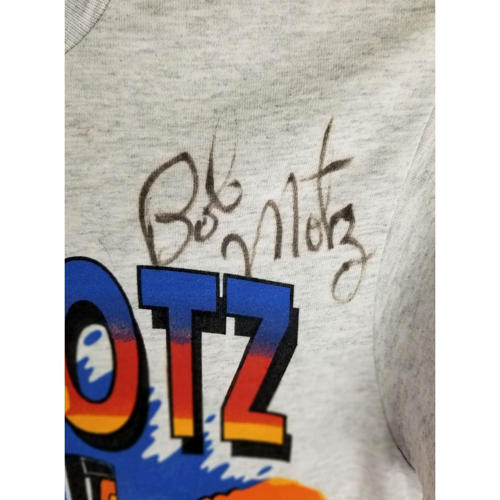 Vintage VINTAGE Unbranded 90's JET TRUCK SIGNED BOB MOTZ Gray T-SHIRT SZ SMALL Size US S / EU 44-46 / 1 - 2 Thumbnail