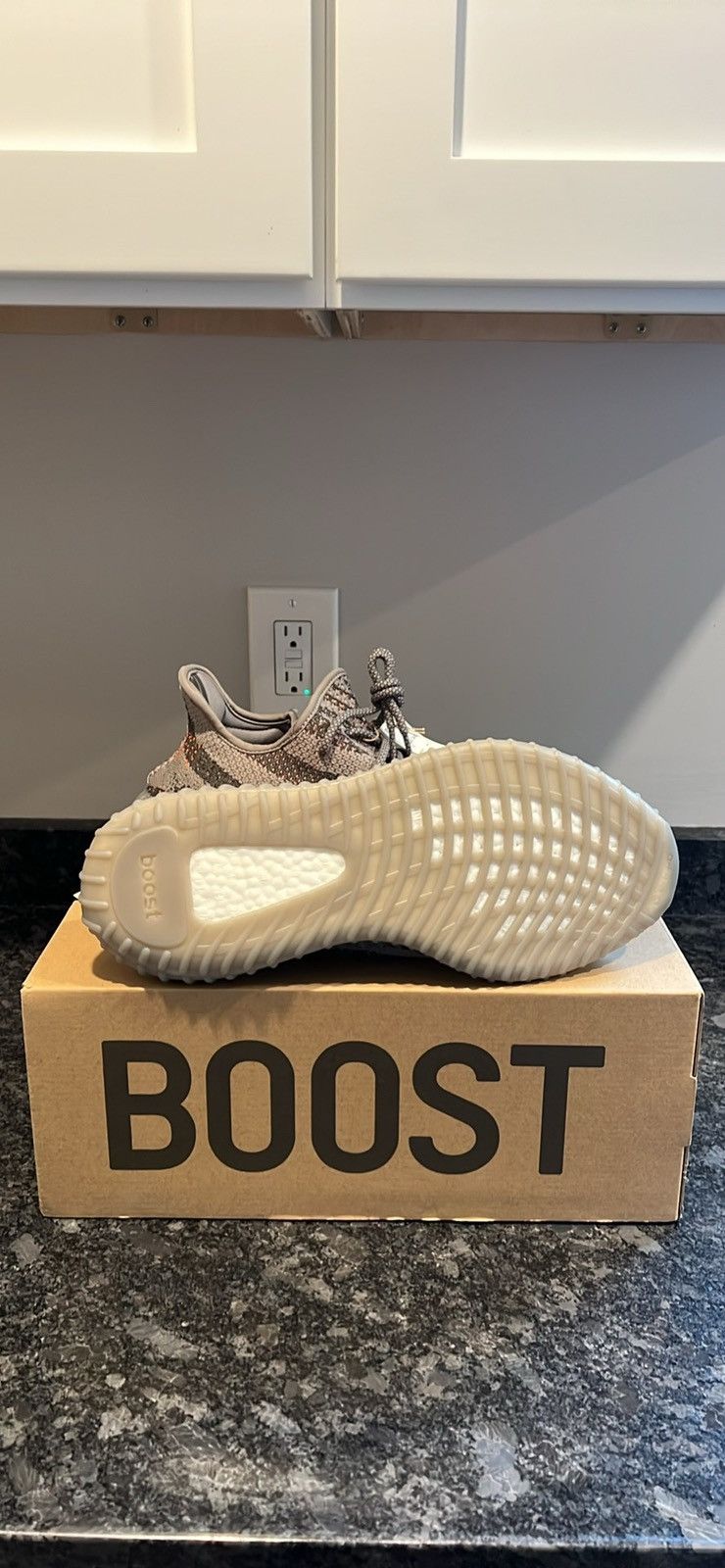 Yeezy Yeezy Boost 350 Beluga Reflective Size US 13 / EU 46 - 2 Thumbnail