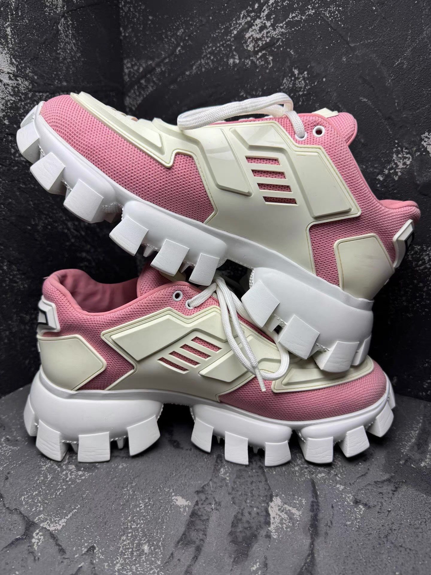 Prada Prada White & Pink Platform Sneakers Q10 Size US 7.5 / IT 37.5 - 5 Thumbnail