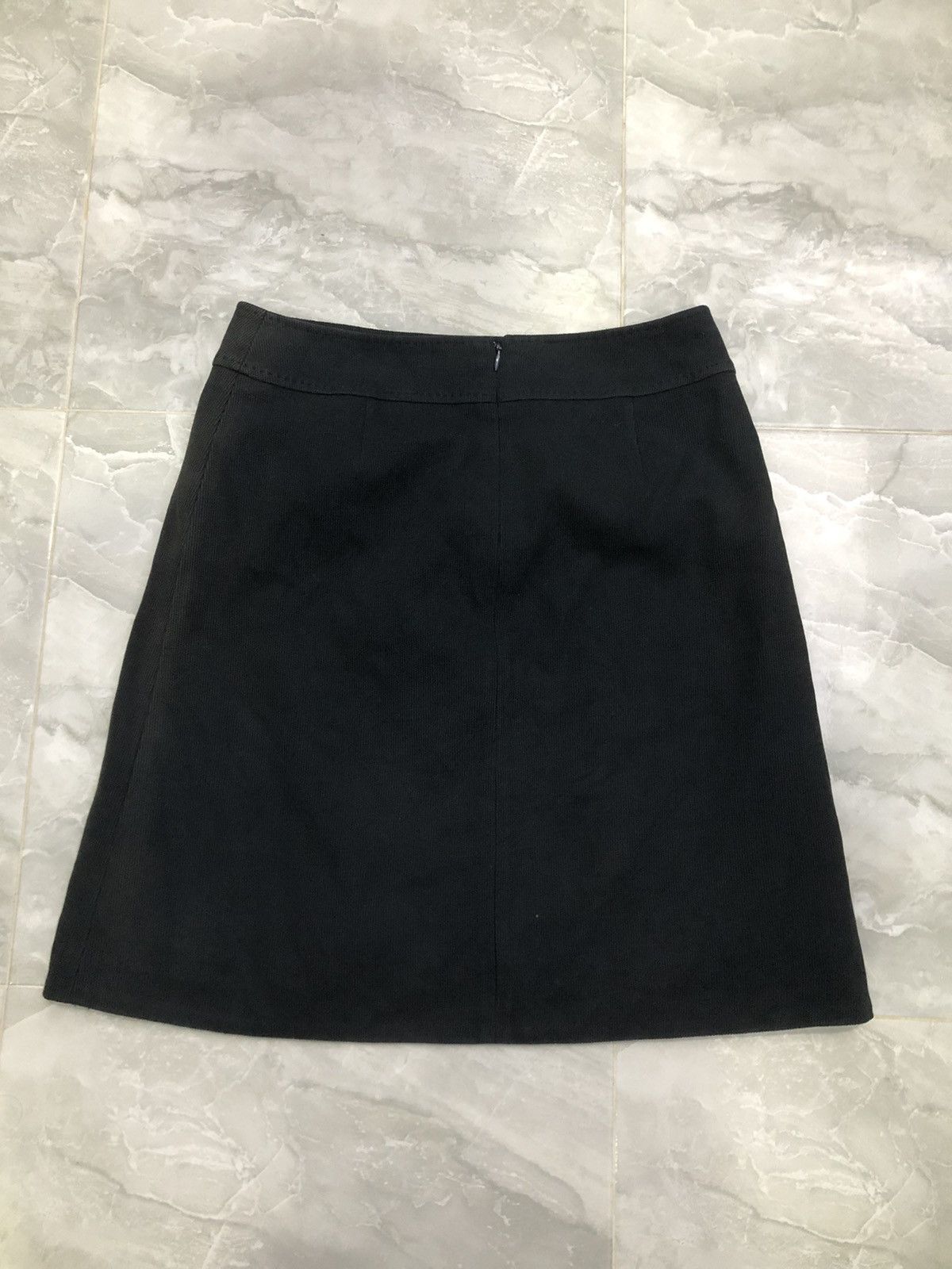 Yohji Yamamoto Ined by Yohji Yamamoto Black Skirt Minimalist Size 27" / US 4 / IT 40 - 1 Thumbnail