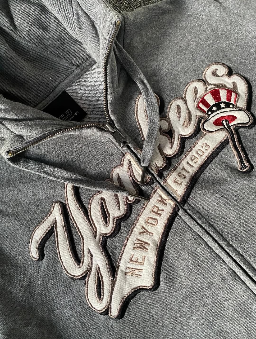 MLB MLB New York Yankees Embroidered Zip Hoodie Size US L / EU 52-54 / 3 - 4 Thumbnail