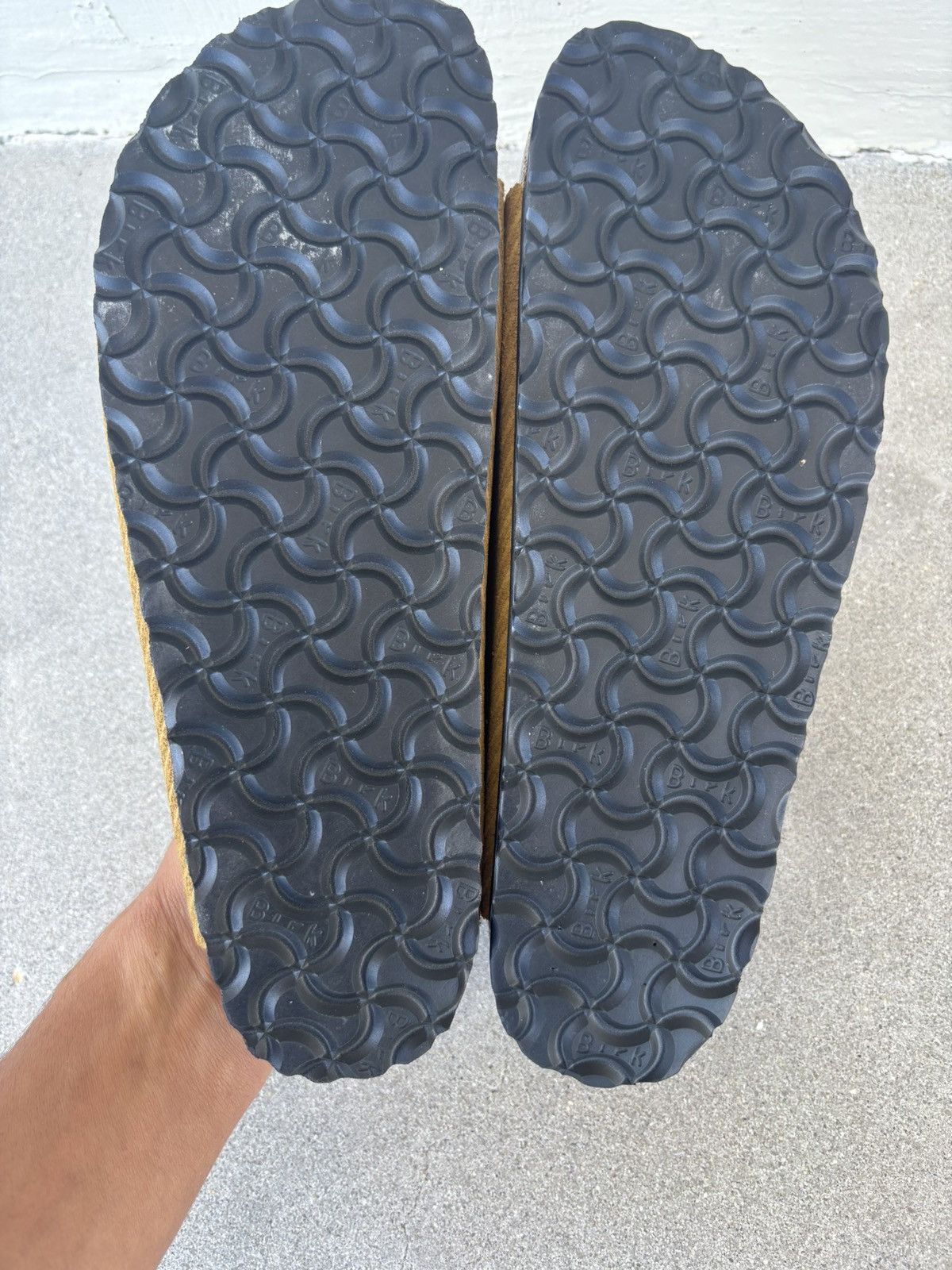 Birkenstock Birkenstock Arizona sandals Size US 10 / EU 43 - 6 Thumbnail