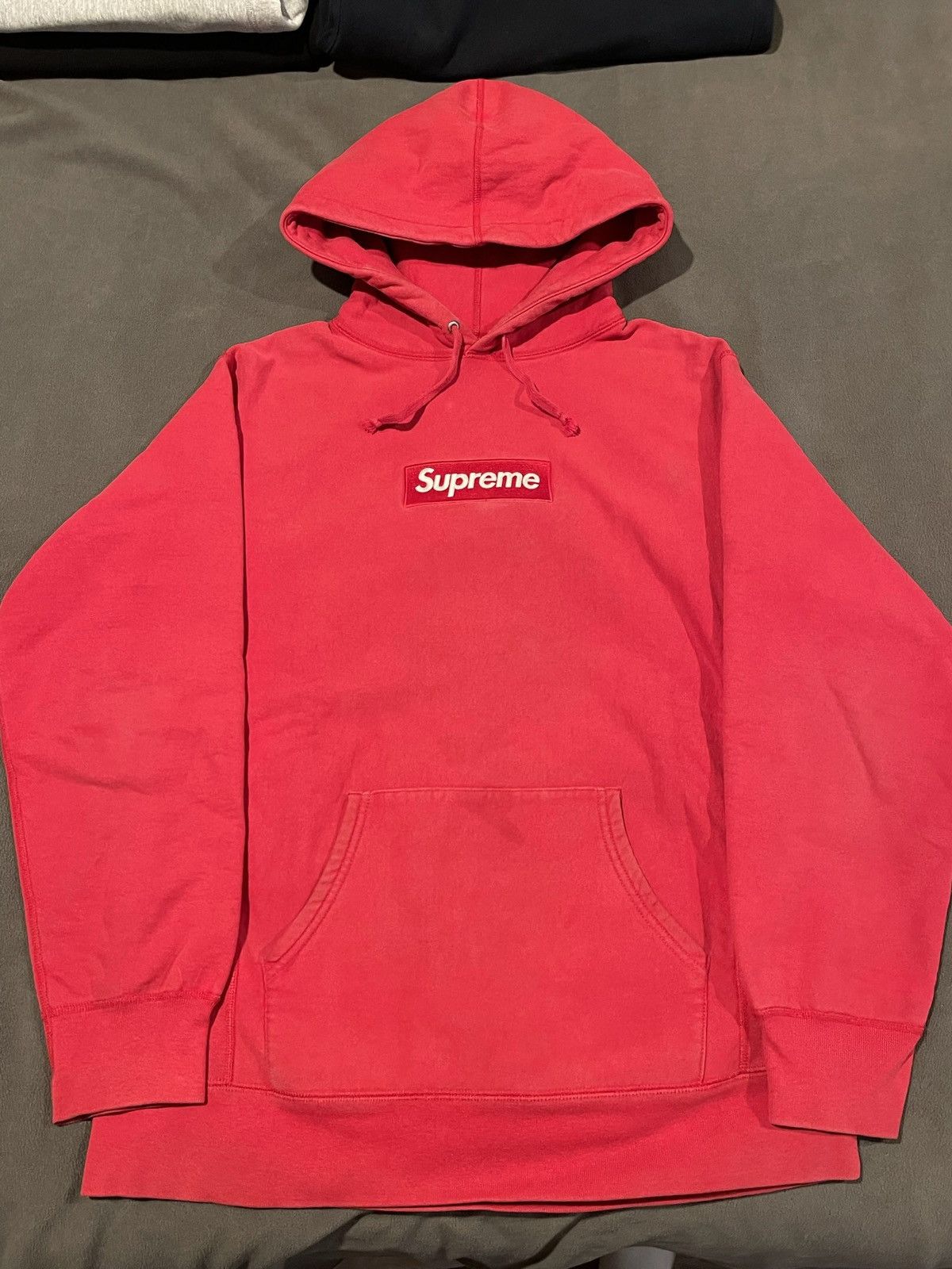 Supreme Supreme 2016 Red on Red Box Logo hoodie Size US XL / EU 56 / 4 - 4 Thumbnail