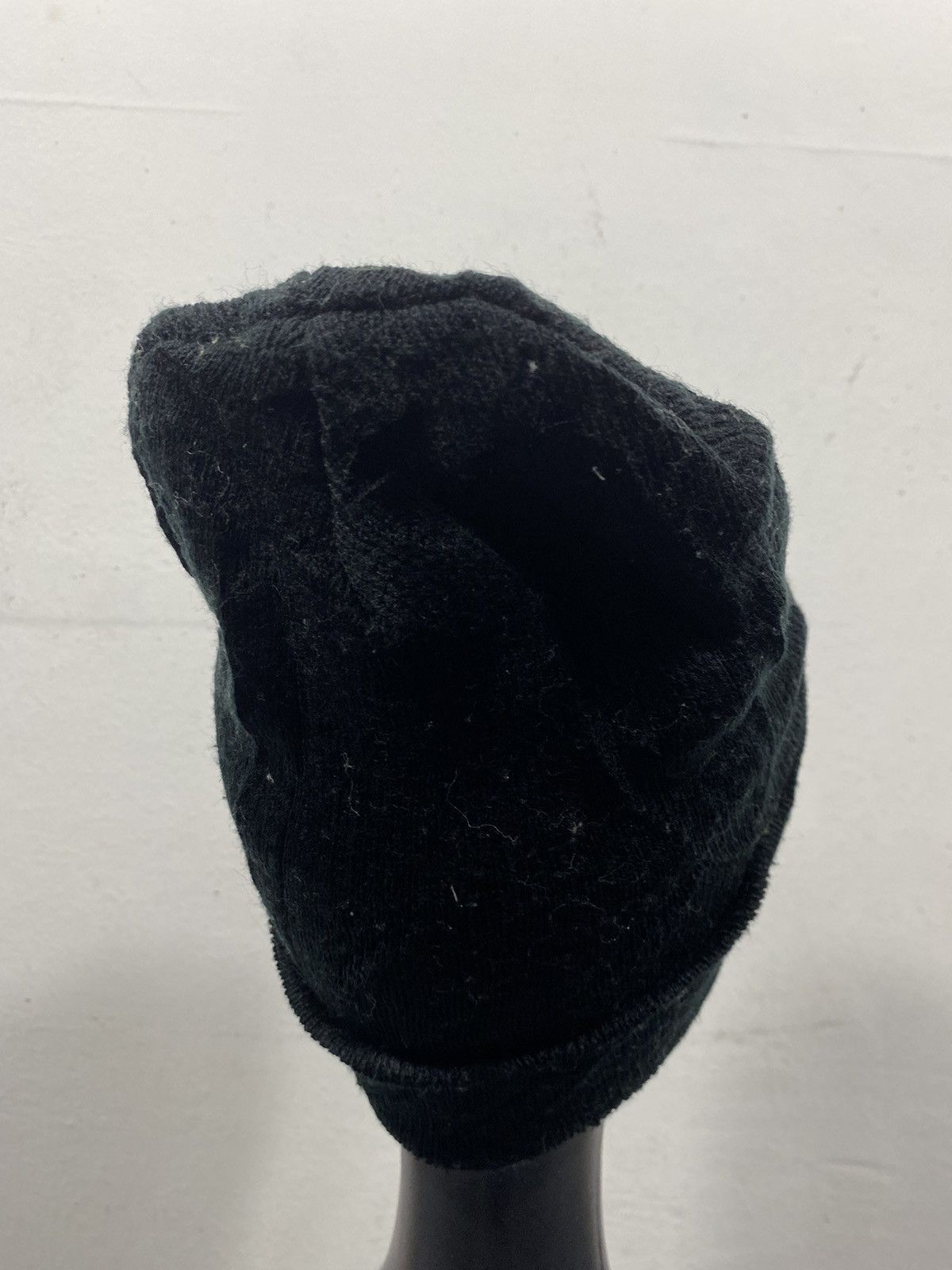 Nike Nike Swoosh Small Logo Embroidery Beanie Size ONE SIZE - 4 Thumbnail