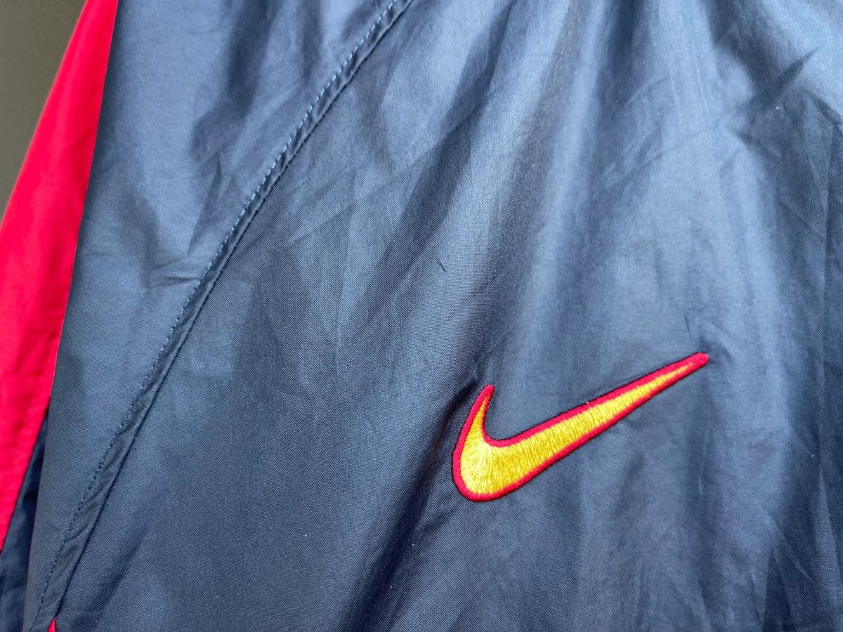 Vintage Barcelona 1998 2000 Track Top Jacket Football Full Zip Nike Size US M / EU 48-50 / 2 - 7 Thumbnail