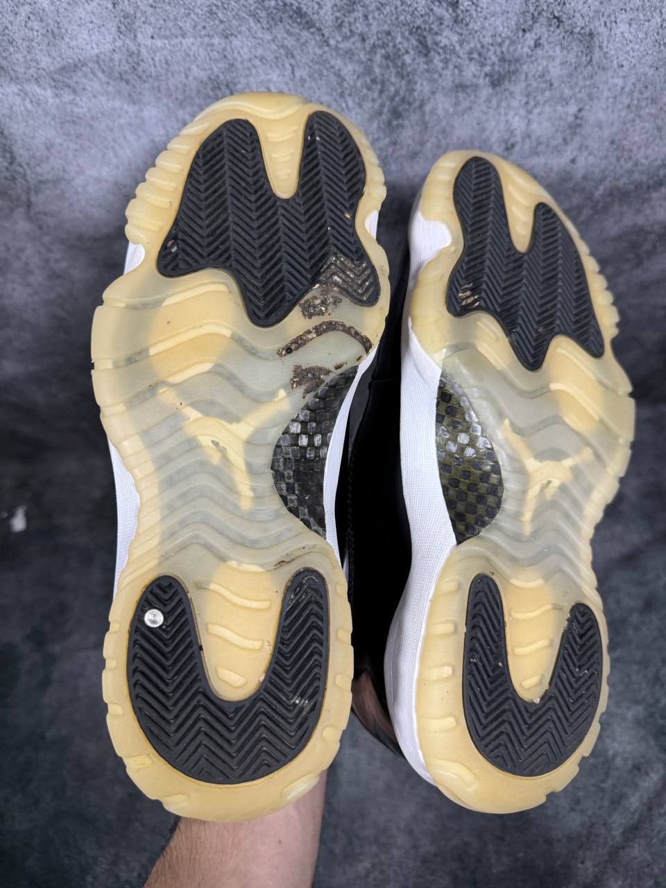 Jordan Brand Size 10 | Jordan 11 DMP No Box | Pre-Owned Size US 10 / EU 43 - 7 Thumbnail