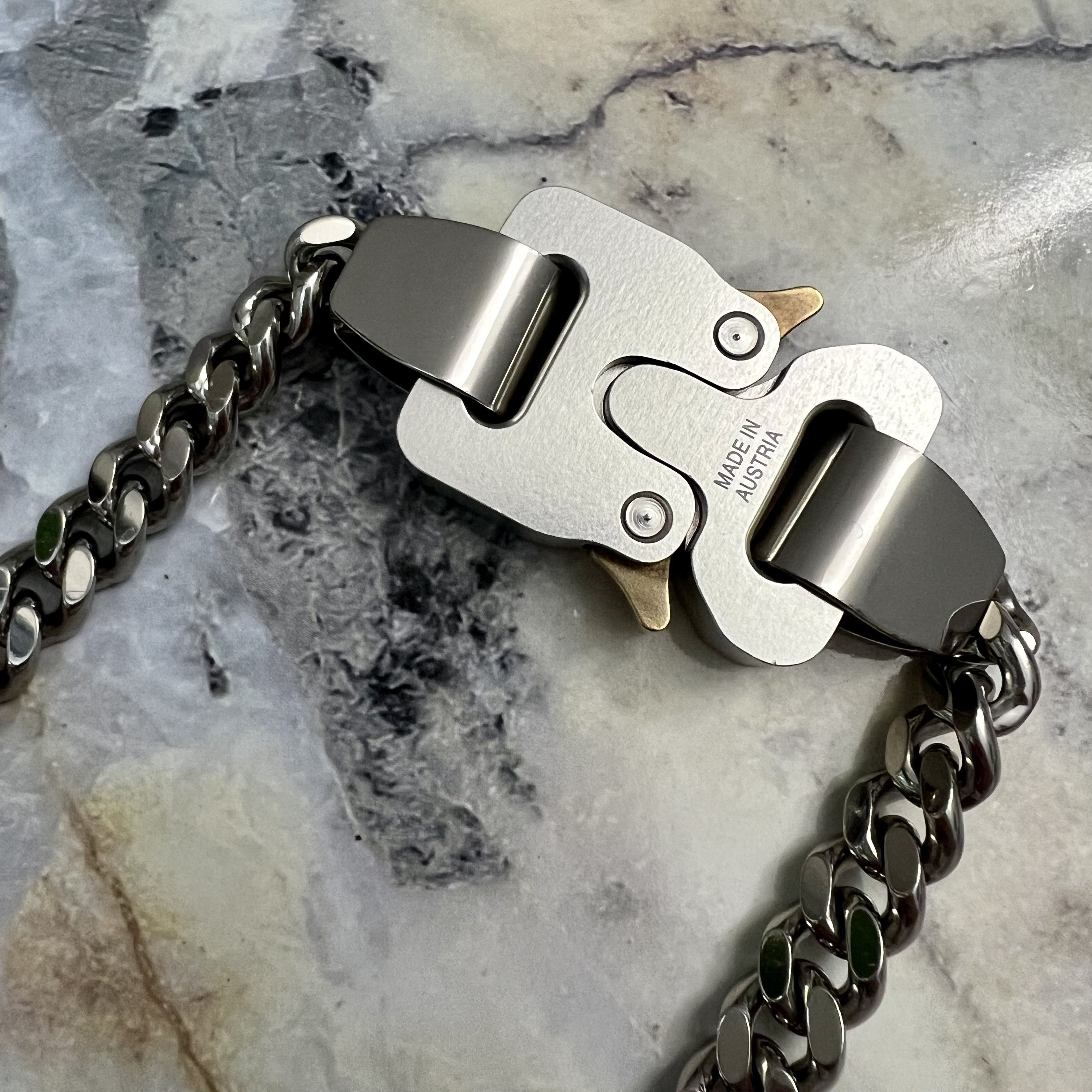 1017 ALYX 9SM Ssense Exclusive Hero Chain Size ONE SIZE - 7 Thumbnail