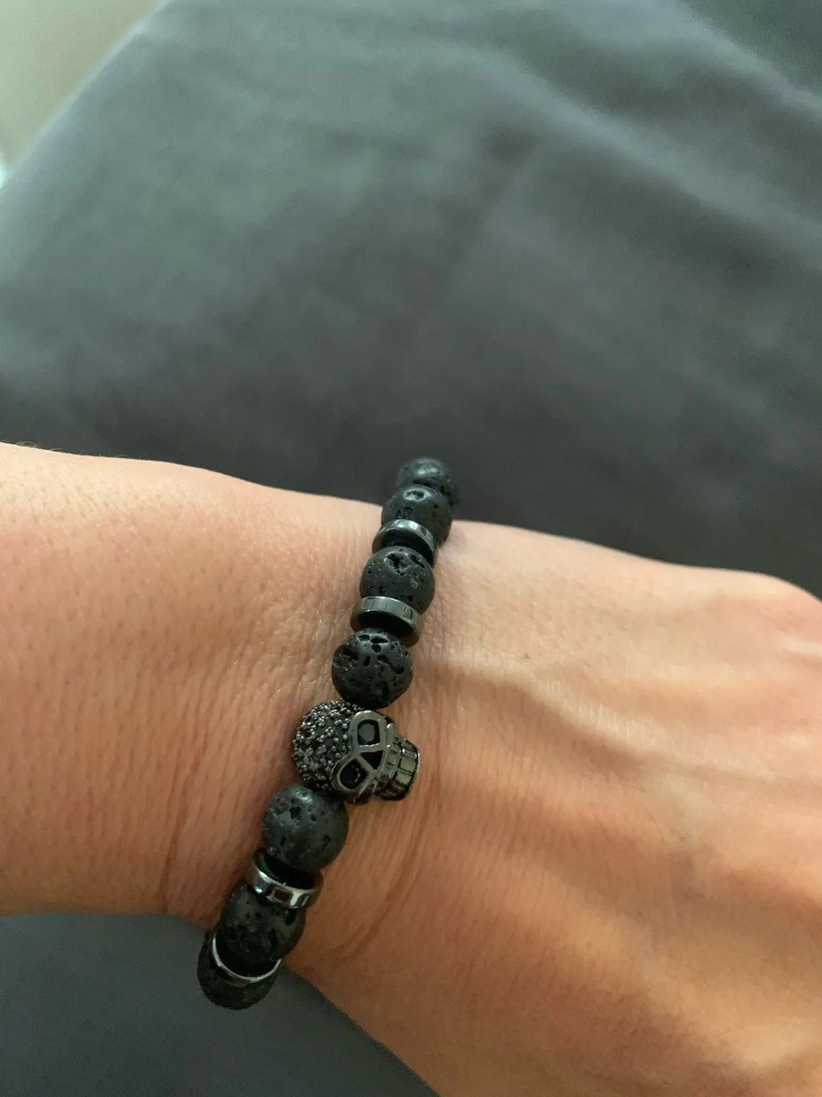 Jewelry Black Eye Skull Hematite Bead Bracelet Size ONE SIZE - 6 Thumbnail