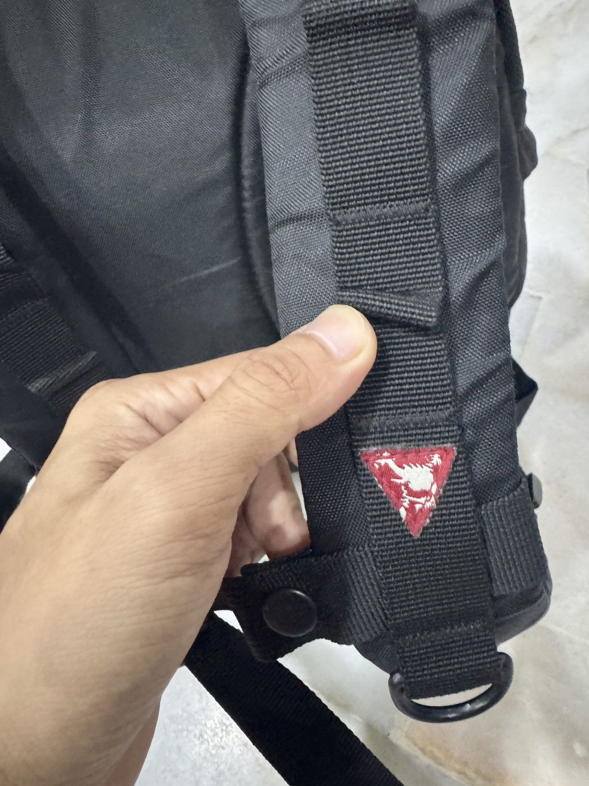 Oakley Vintage Oakley Spike / Spine Design Backpack Size 26 - 7 Thumbnail