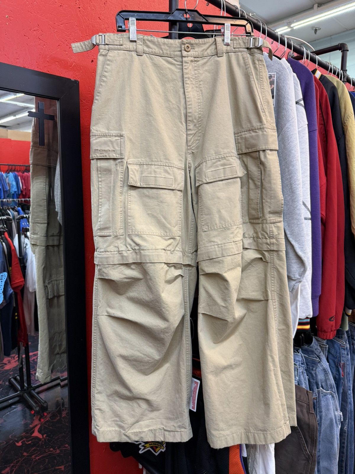 Balenciaga Balenciaga multi pocket cargo Size US 33 - 2 Thumbnail