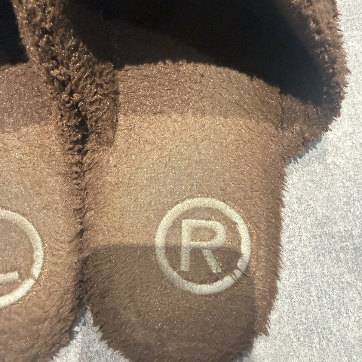 Bape Rare BAPE A BATHING APE BROWN HEAD SLIPPERS Size US 10 / EU 43 - 6 Thumbnail