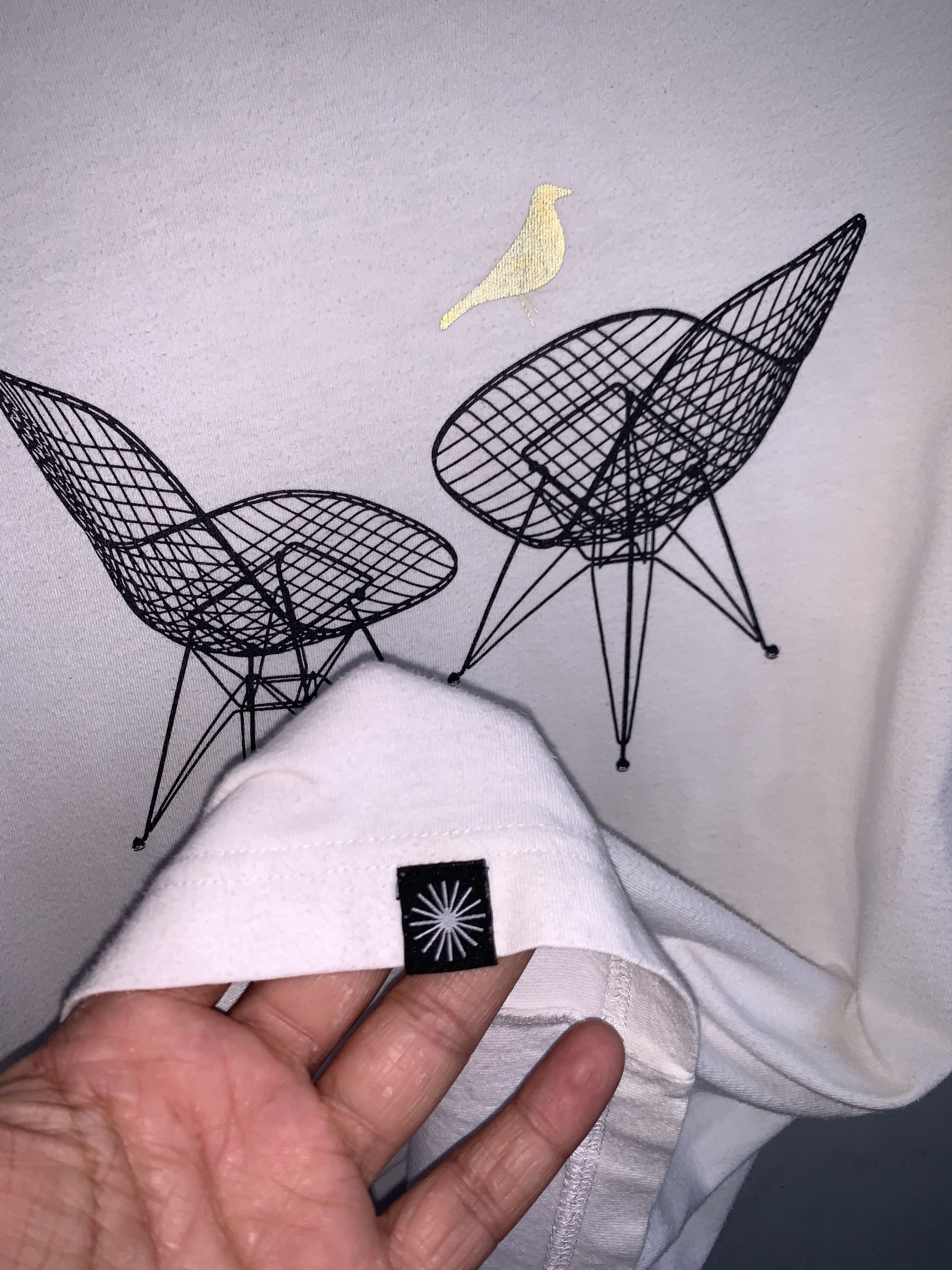 MoMA MoMA Eames Chair Uniqlo Shirt Size US M / EU 48-50 / 2 - 3 Thumbnail