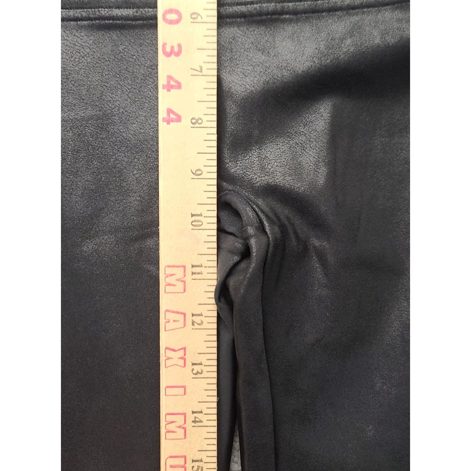 Spanx Spanx Leggings Womens XL High Rise Faux Leather Shaping Slimming No Camel Toe Black Nylon Spandex Tights Size 40" / US 18 - 4 Thumbnail