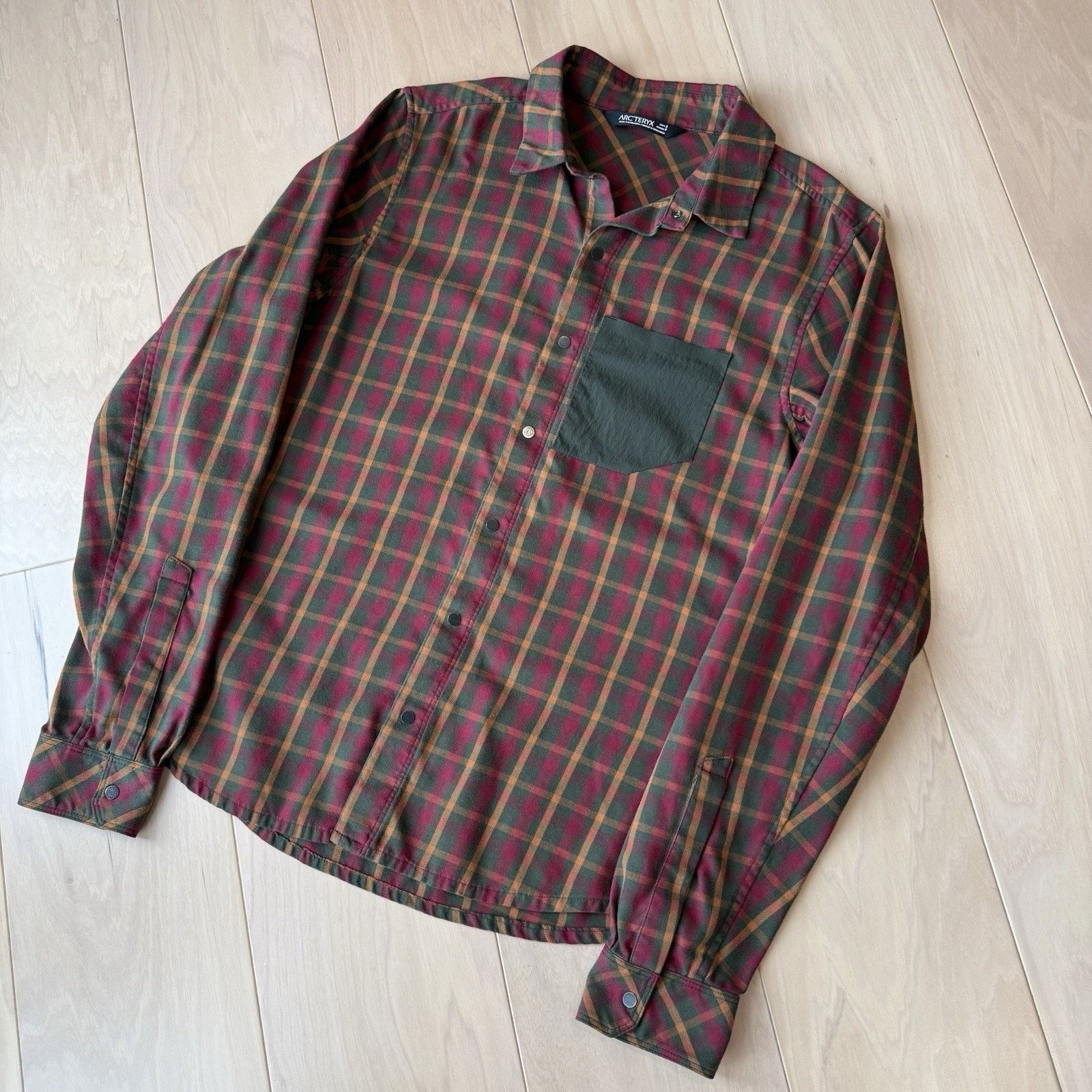 Arc'teryx Arc'teryx Bernal Shirt S Plaid Long Sleeve Snap Button Up Size US S / EU 44-46 / 1 - 9 Thumbnail