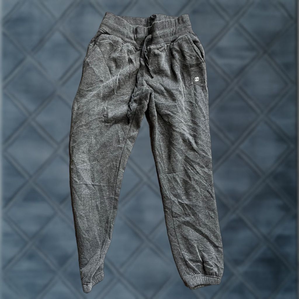 Vintage Hind Pants Track Pants Adult Small Gray Tapered Leg Zip Belted Convertible Regular Mens Shoes? Size US 29 - 1 Thumbnail