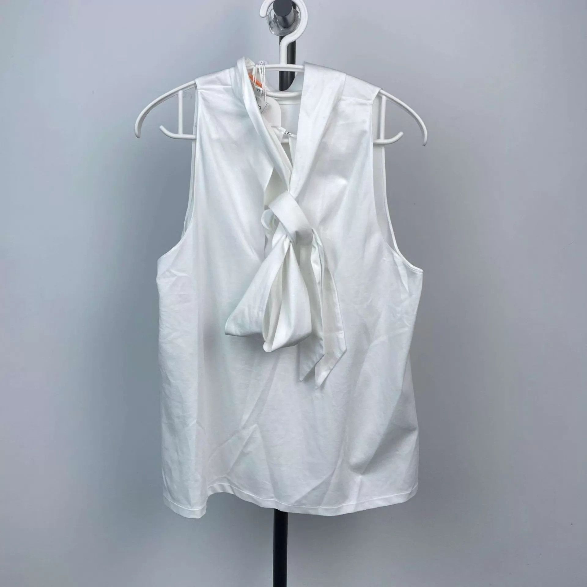 Chanel Chanel 25C Pre-Spring French 3D Camellia Ribbon Cami Top Size M / US 6-8 / IT 42-44 - 2 Thumbnail