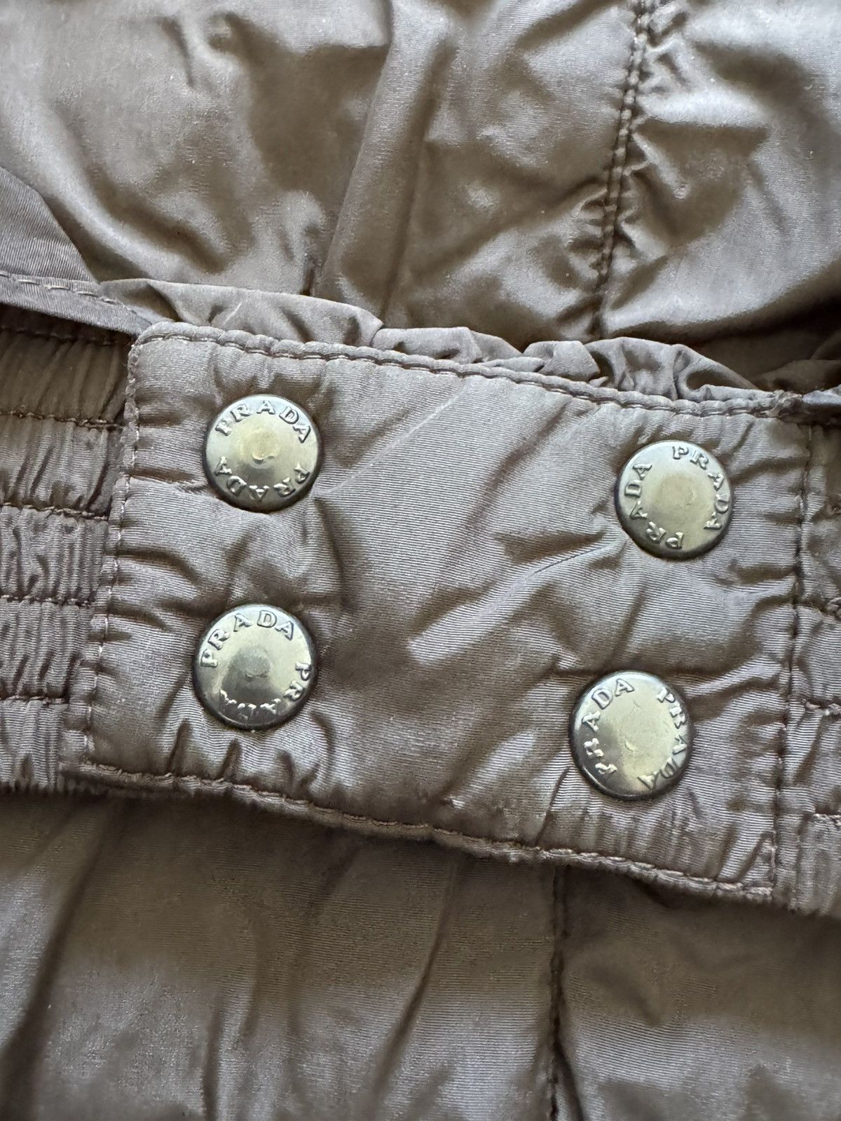 Prada Prada red tab Gore-Tex jacket SGV7A Size US L / EU 52-54 / 3 - 8 Thumbnail