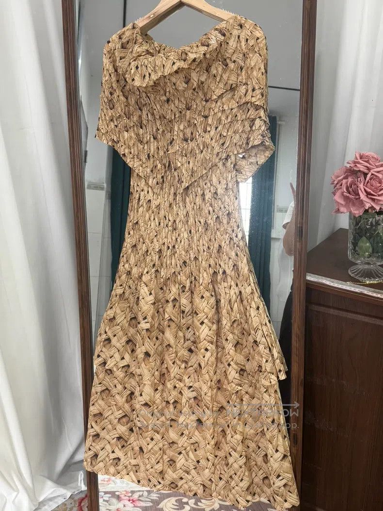 Issey Miyake Issey Miyake Wood Grain Step Irregular Pleated Dress Size M / US 6-8 / IT 42-44 - 9 Thumbnail