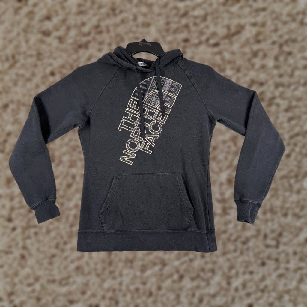 The North Face The North Face Hoodie Women Medium Black Pullover Sweater Floral Logo Pocket Cotton Blend Size M / US 6-8 / IT 42-44 - 1 Thumbnail