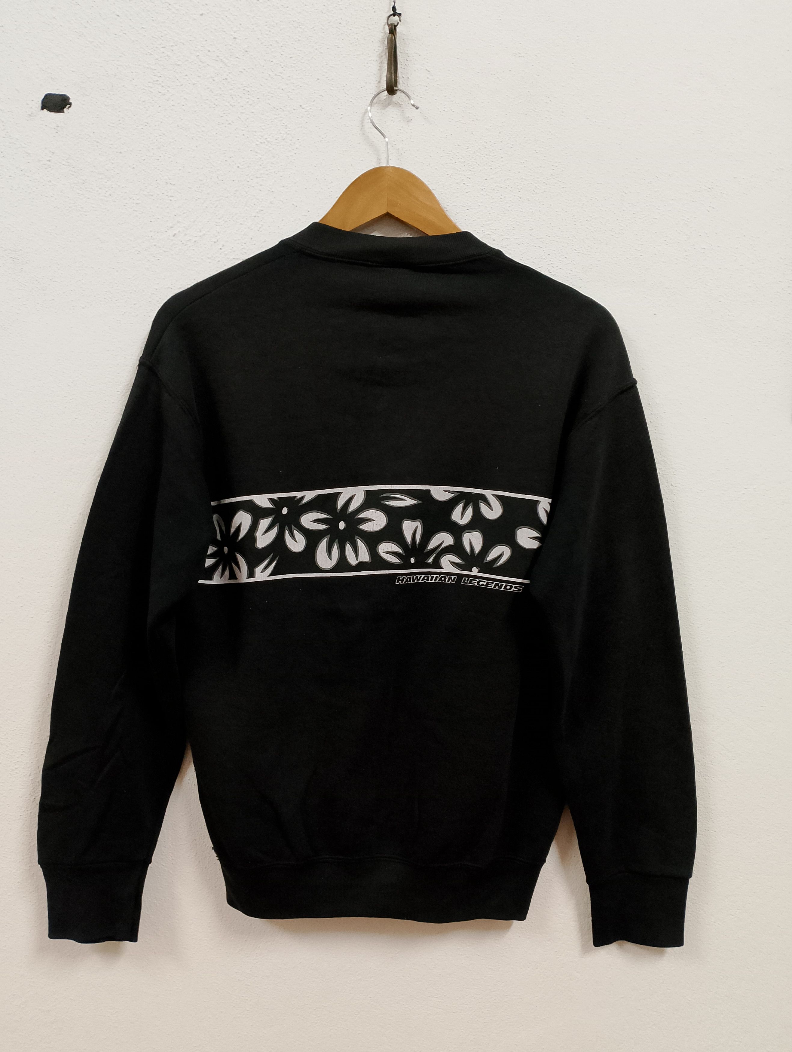 Vintage Vintage 90s Hawaiian Legends Black Floral Crewneck Sweatshir Size US XXS / EU 40 - 2 Thumbnail