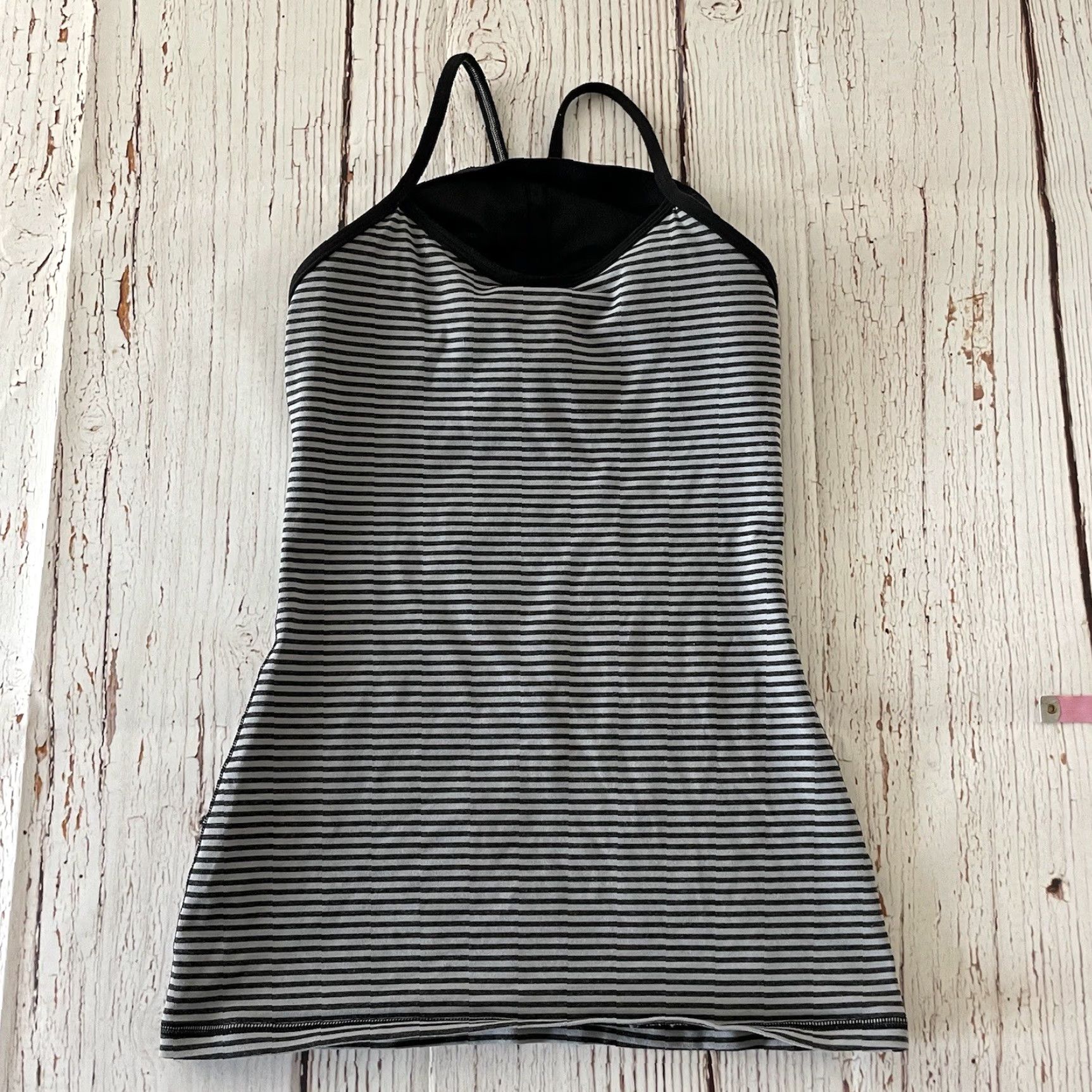 Lululemon Lululemon Striped Racer Back Built In Bra Yoga Tank Top Women's 4 Black Gray Size S / US 4 / IT 40 - 2 Thumbnail