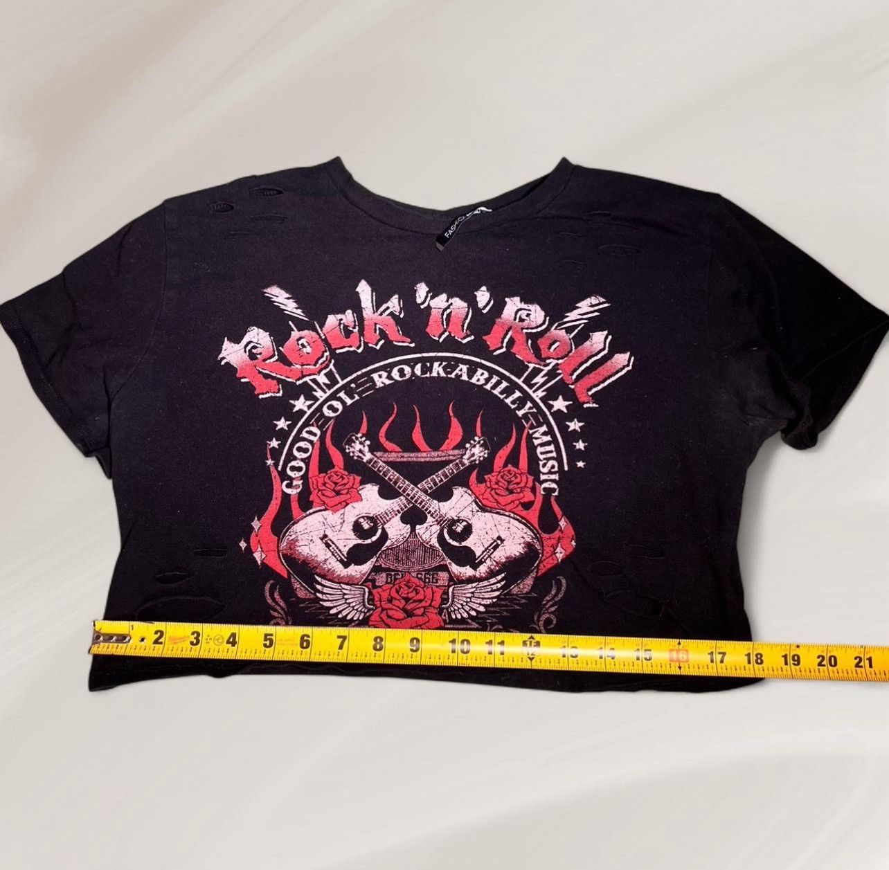Fashion Nova Black and red cropped Rock N Roll distressed tee Size M / US 6-8 / IT 42-44 - 6 Thumbnail
