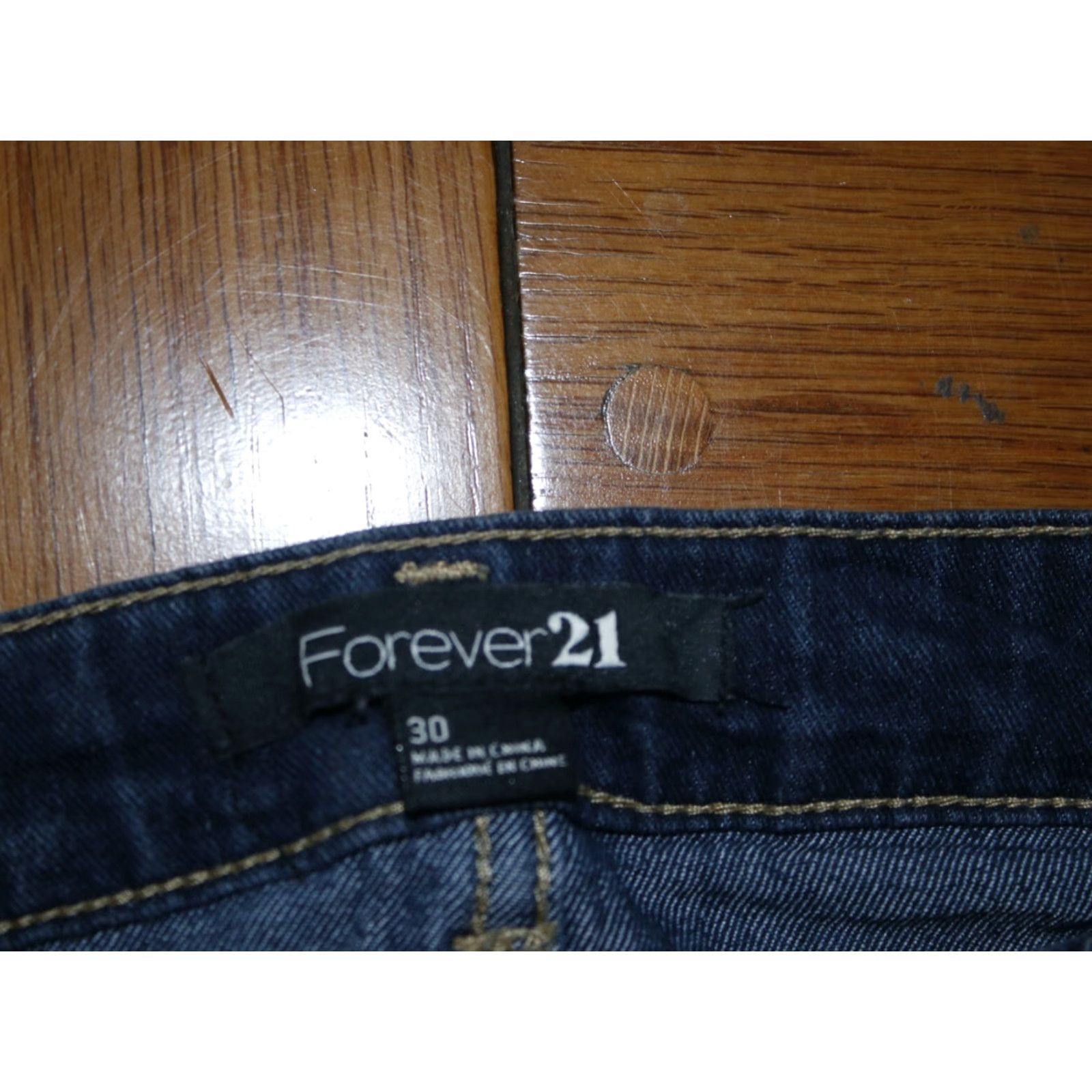 Forever 21 Forever 21 Denim Jeans Woman Mid Rise Straight Leg 30 Regular Dark Blue 31 Inseam Mens Womens Girls? Size 30" / US 8 / IT 44 - 7 Thumbnail